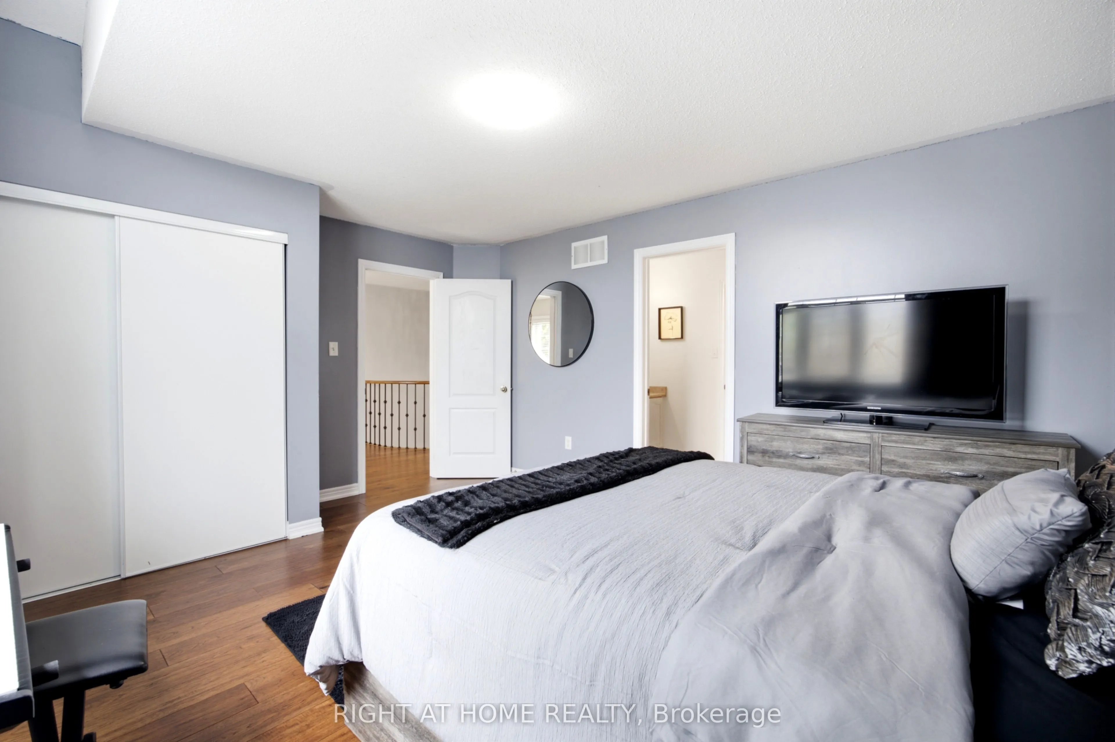1427 Aldergrove Court