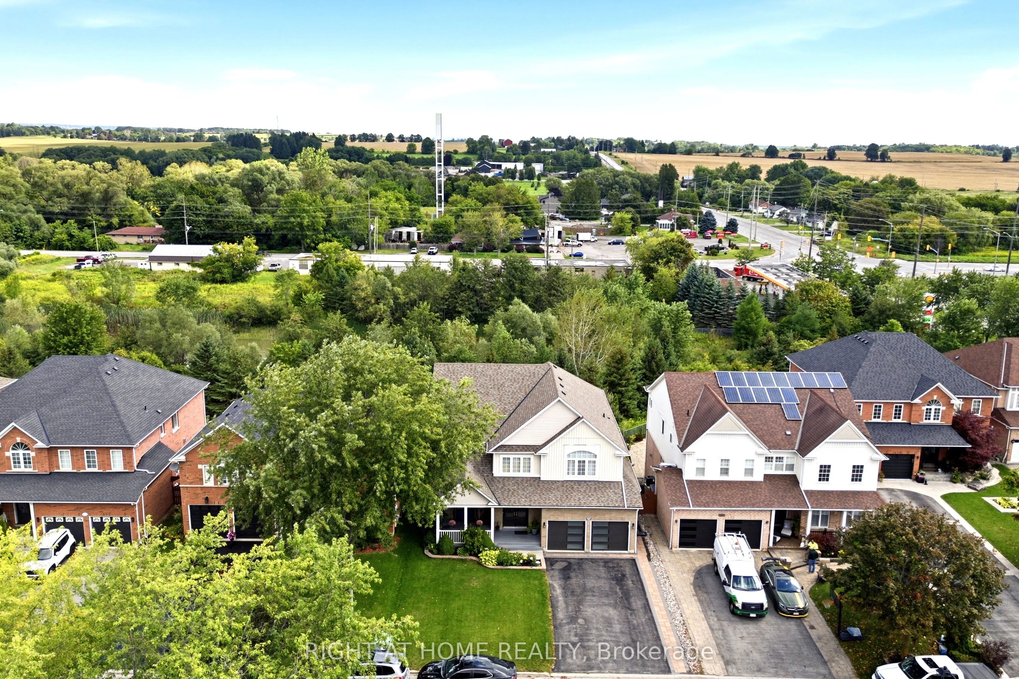 1427 Aldergrove Court