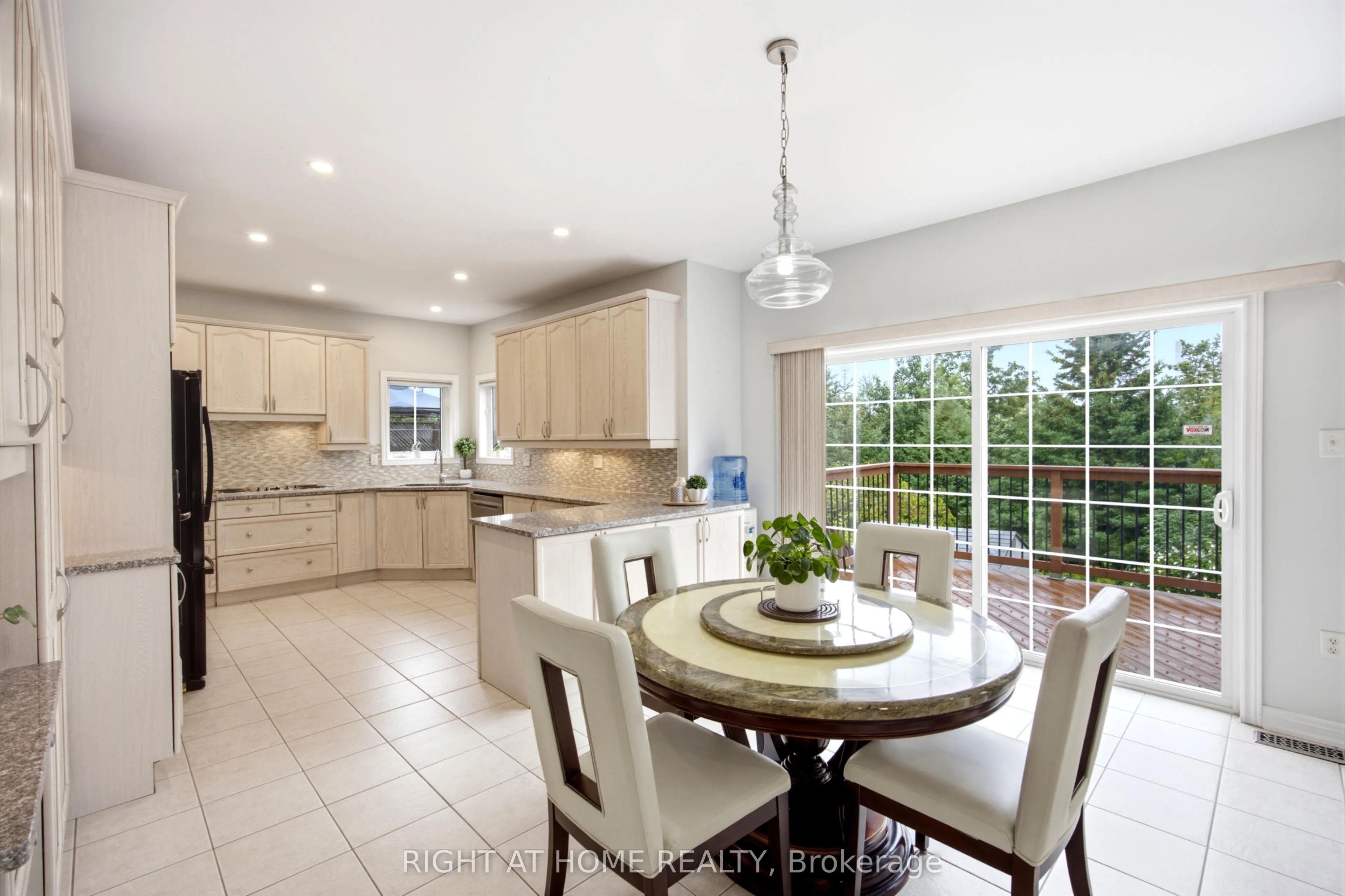 1427 Aldergrove Court