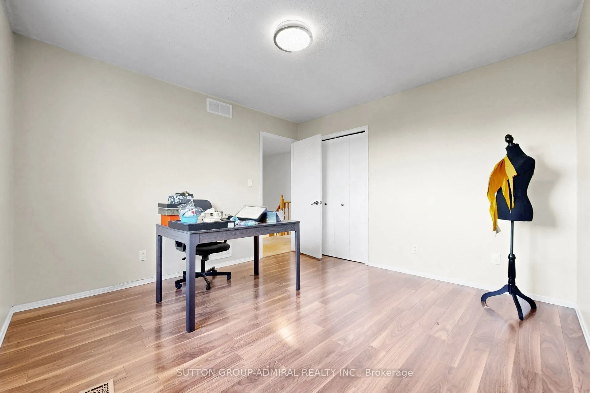 879 Peggoty Circle