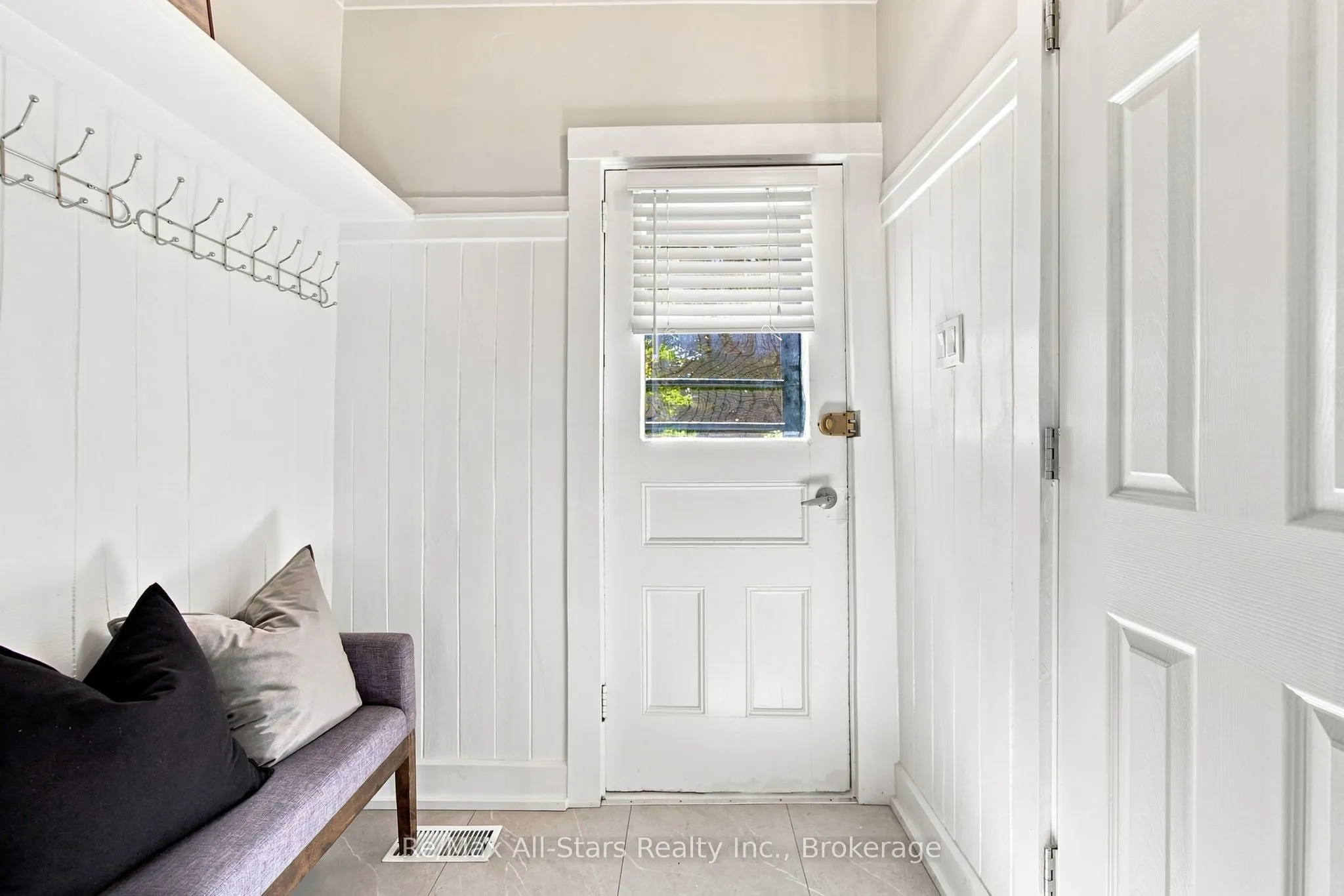 15238 Old Simcoe Road