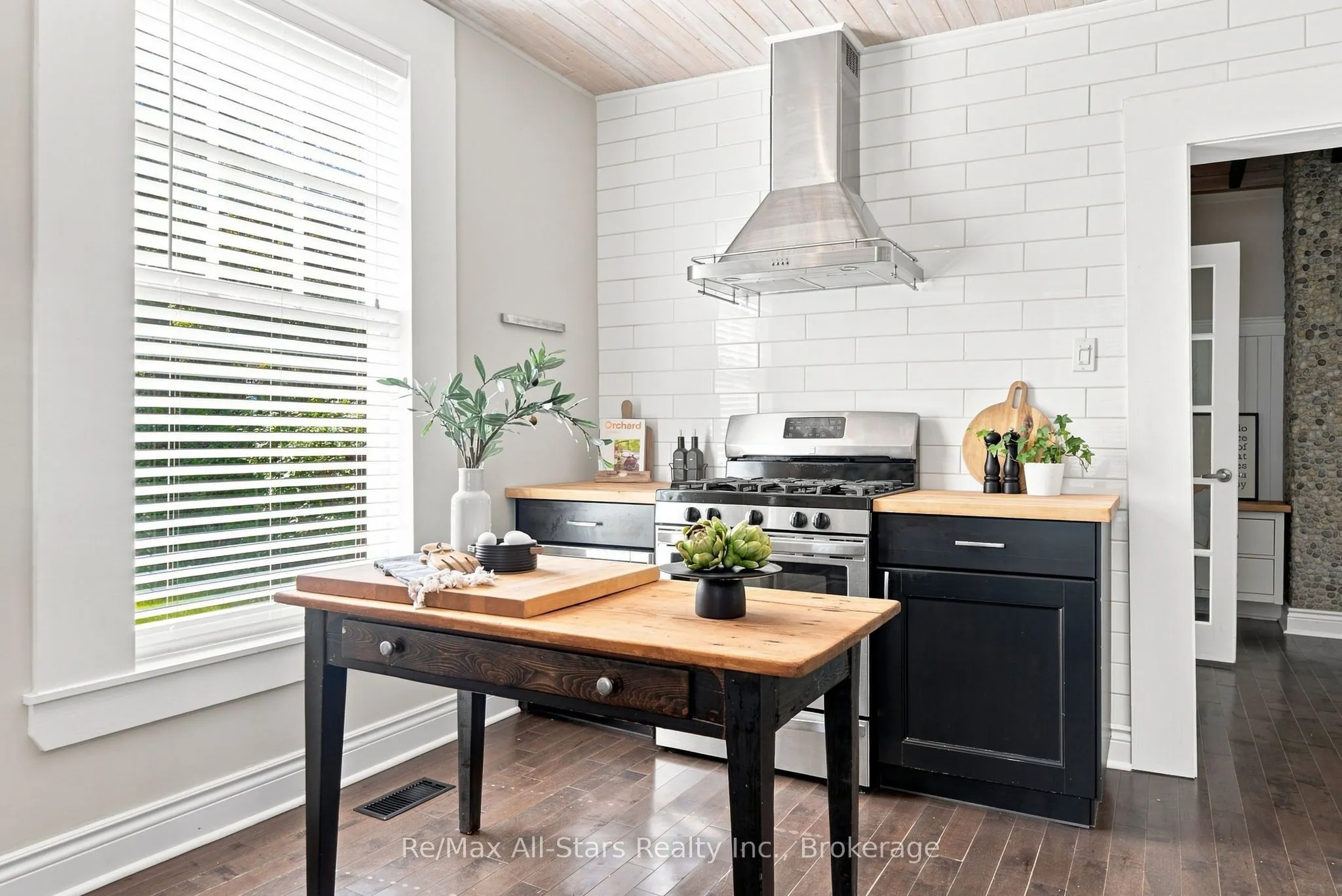 15238 Old Simcoe Road
