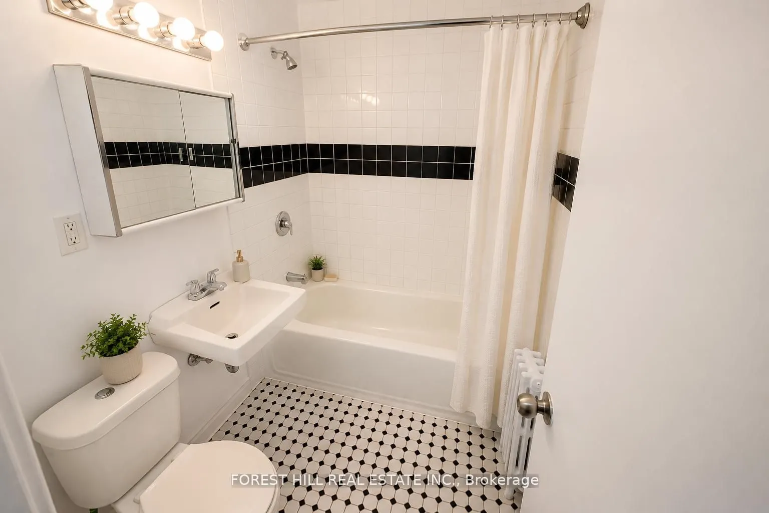 102 Goodwood Park Court #517