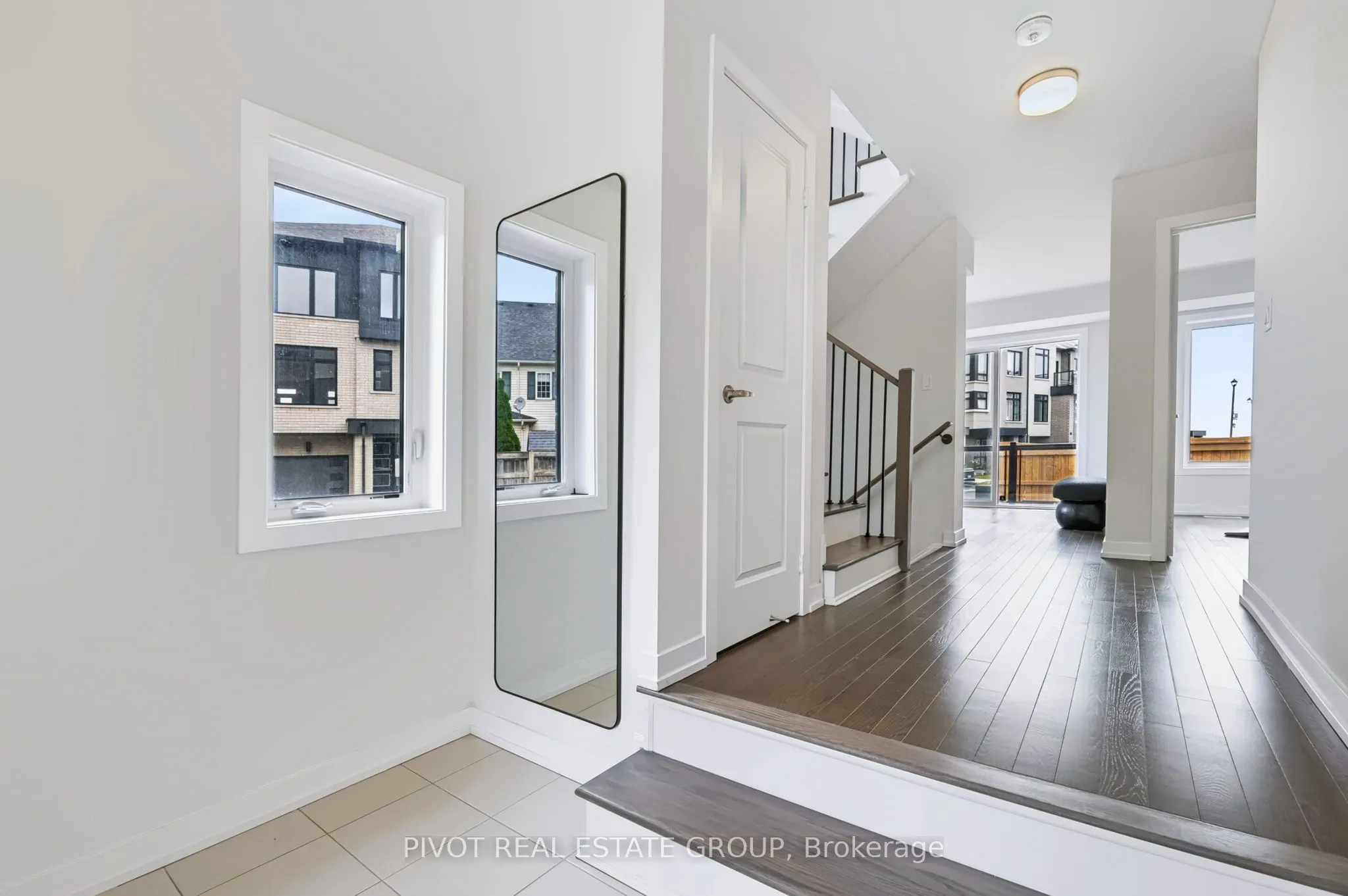 25 Observatory Way
