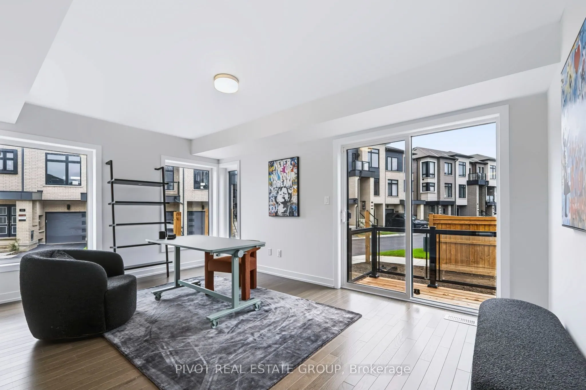 25 Observatory Way