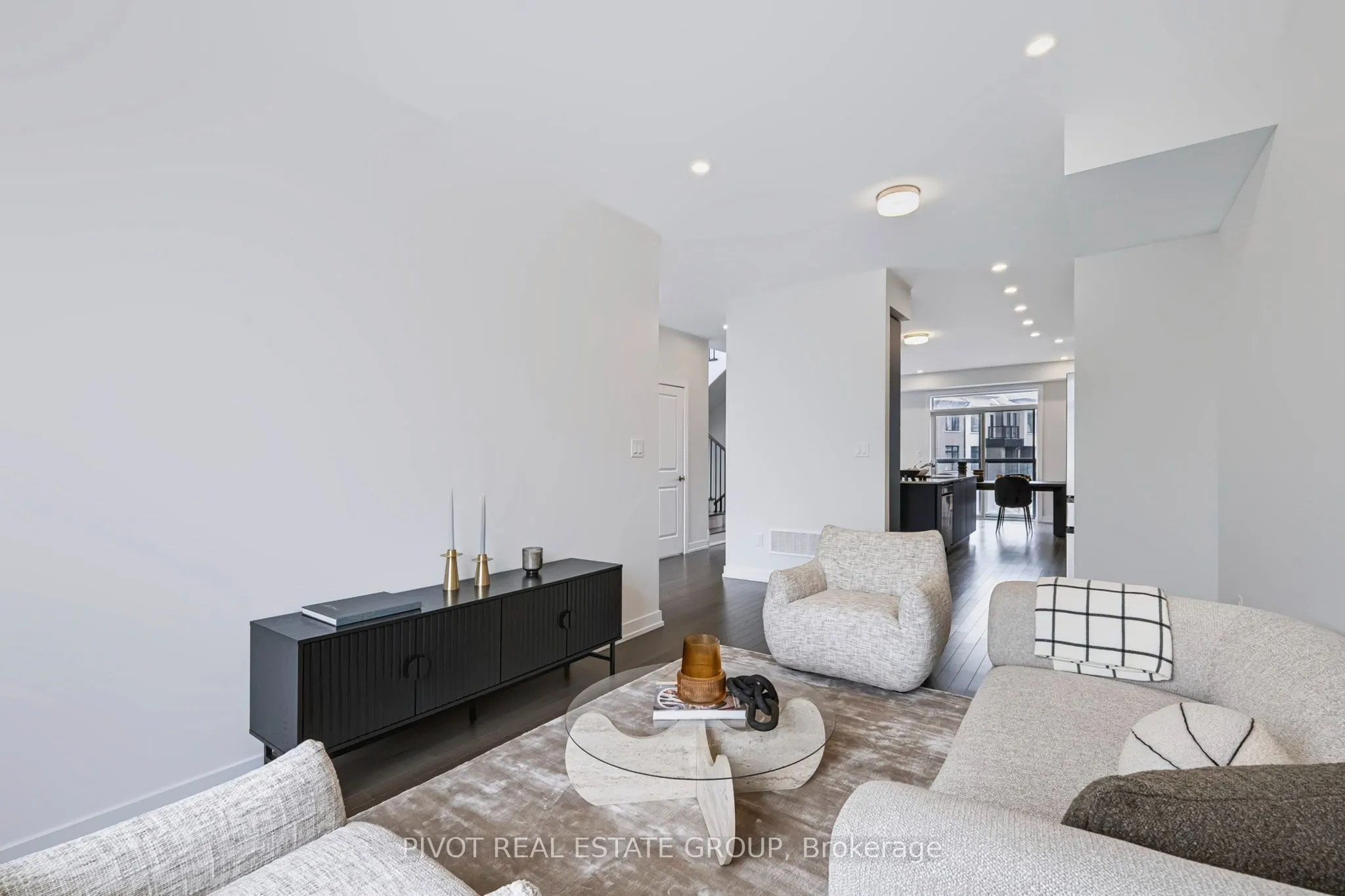 25 Observatory Way