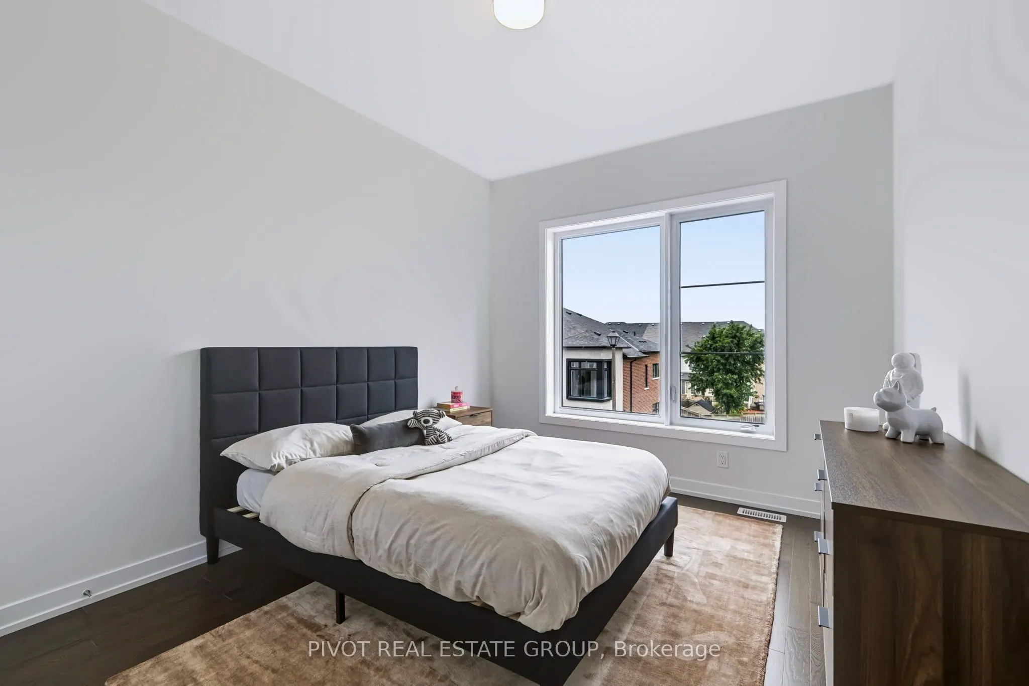 25 Observatory Way