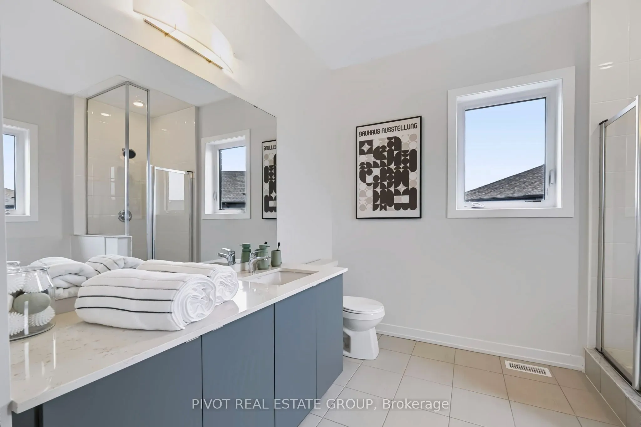 25 Observatory Way