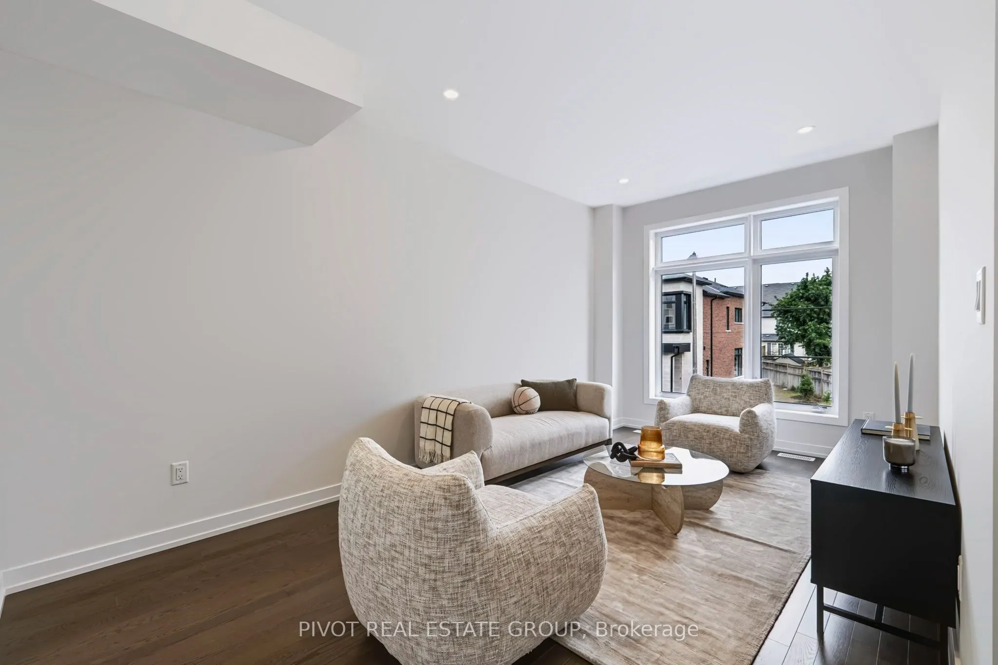 25 Observatory Way