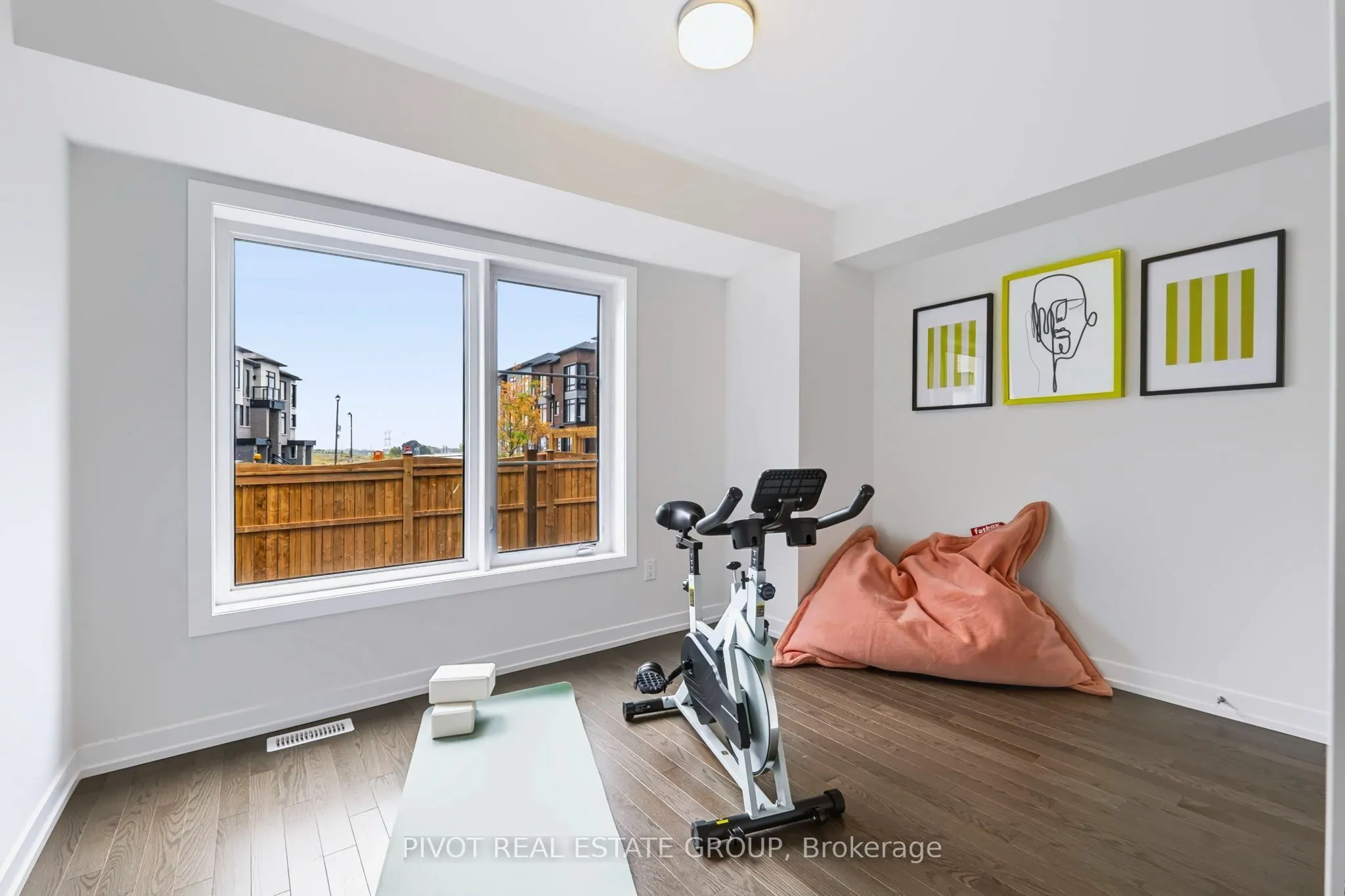 25 Observatory Way