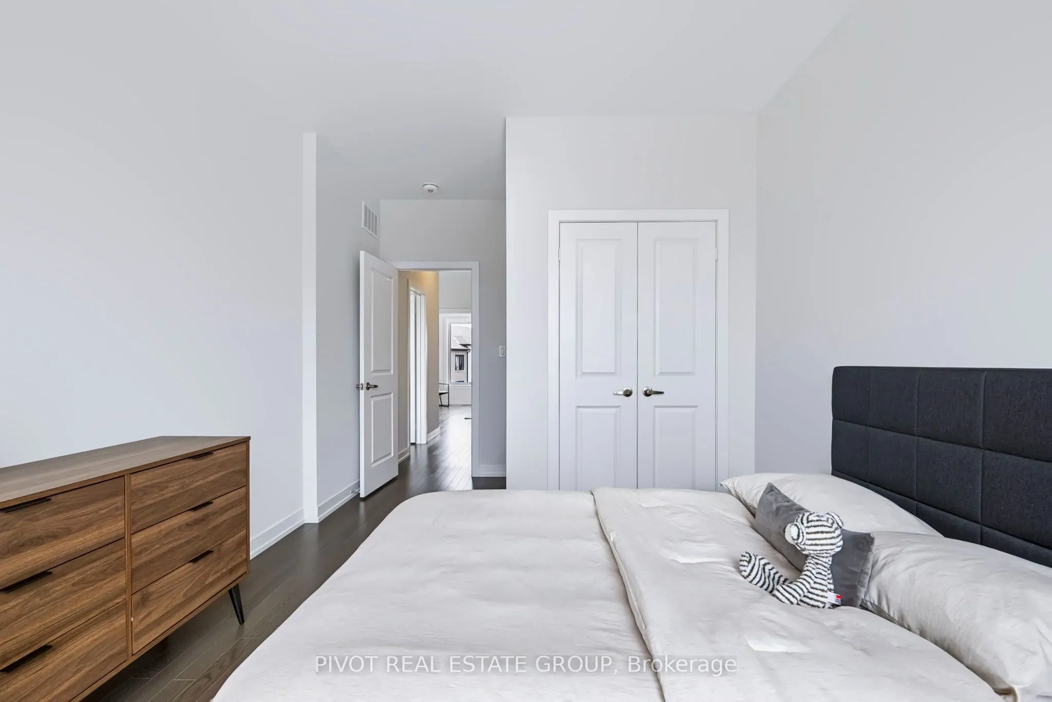 25 Observatory Way