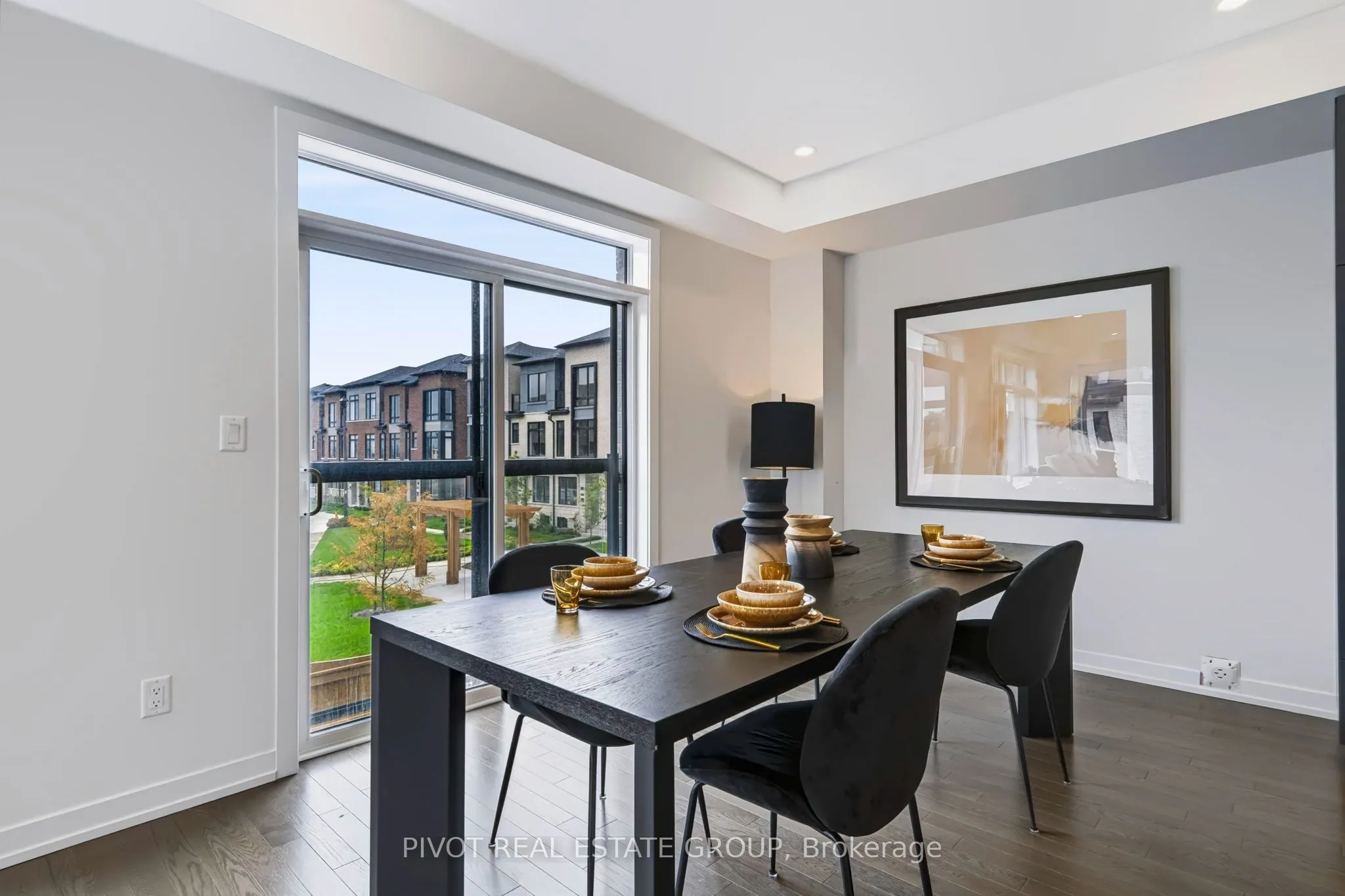 25 Observatory Way