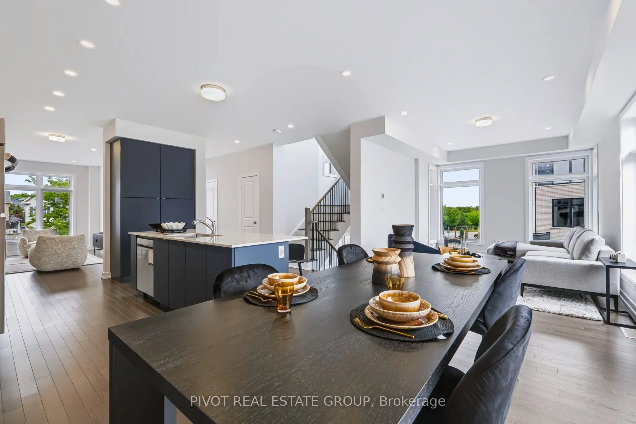 25 Observatory Way