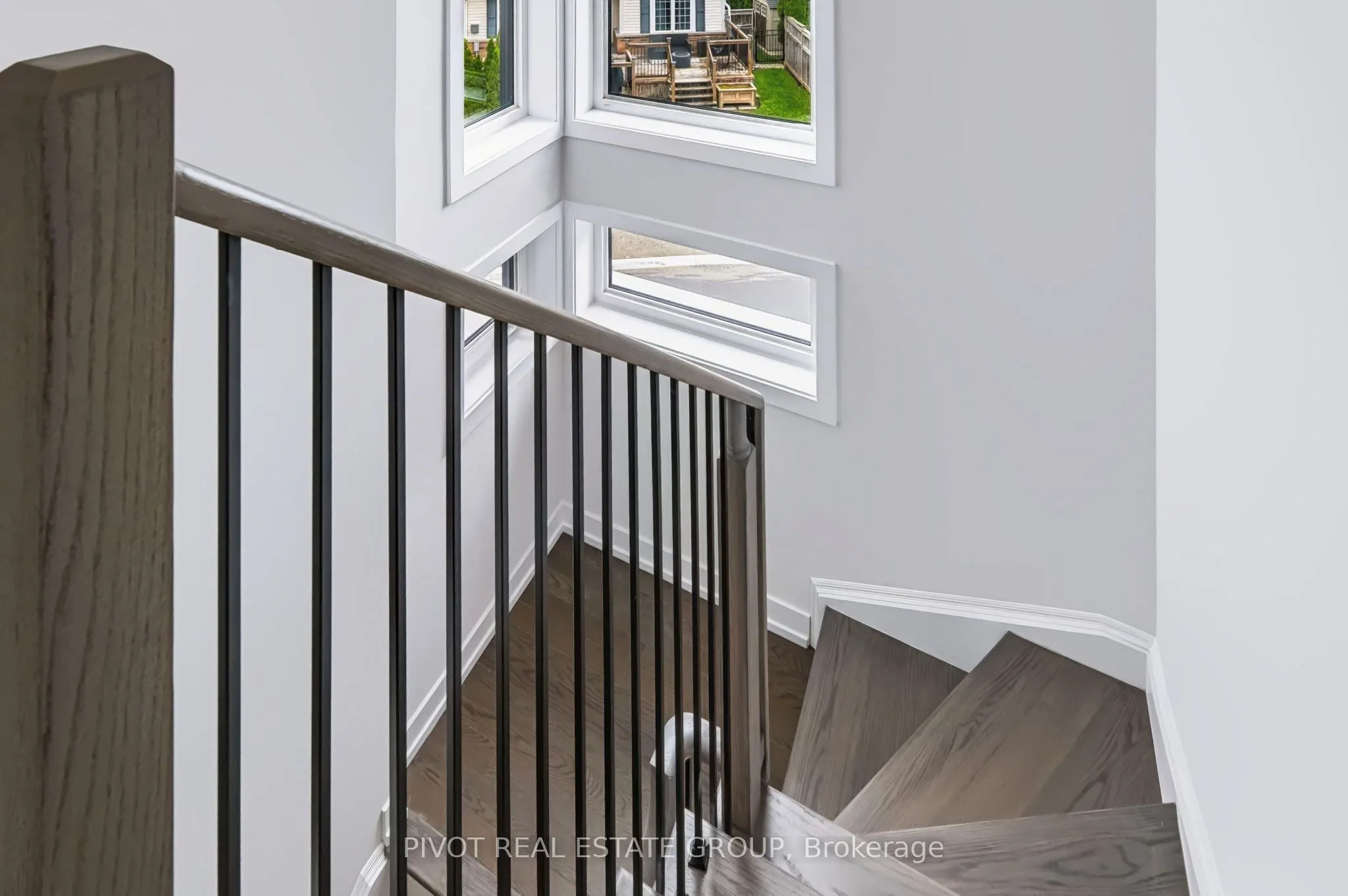 25 Observatory Way