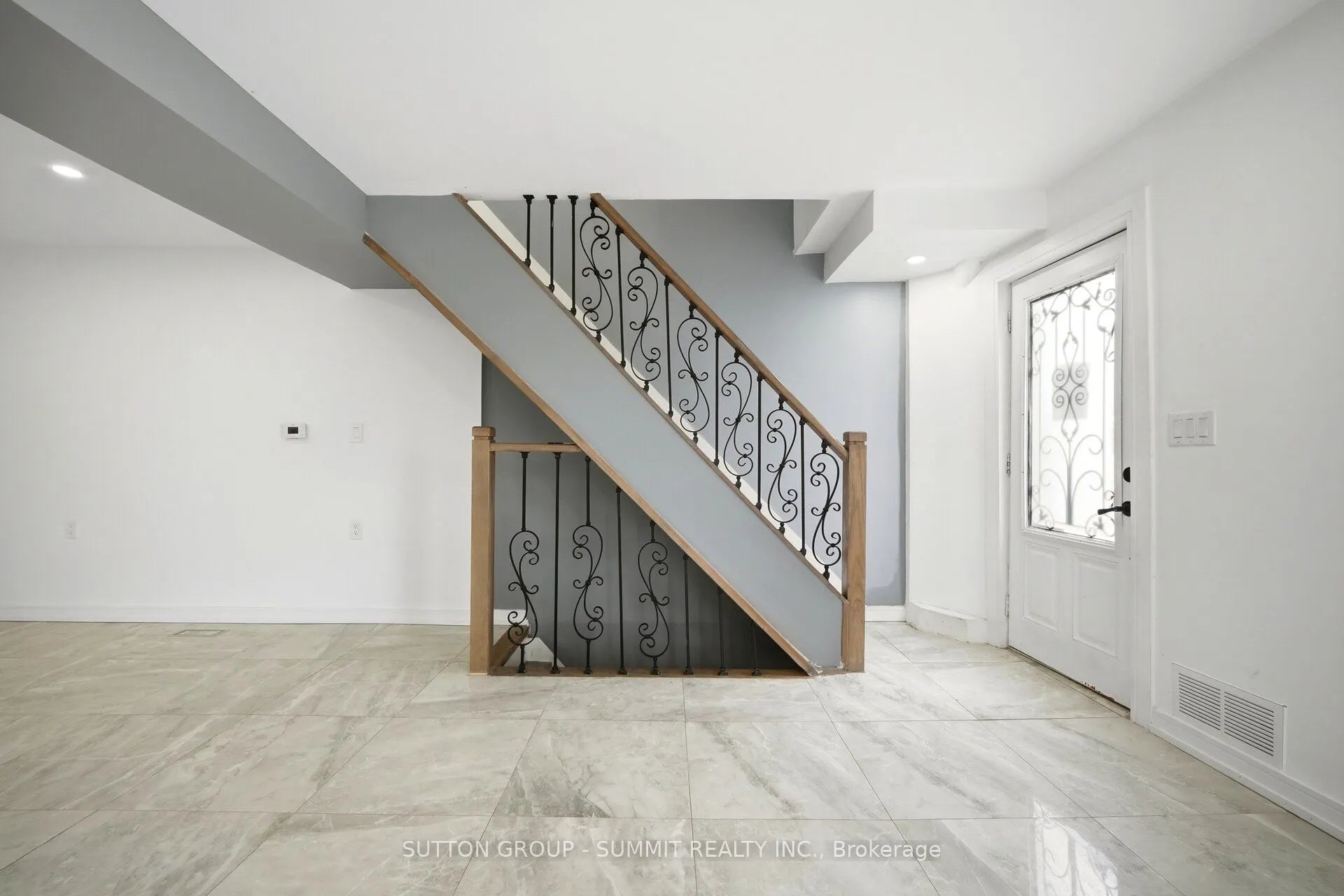 11 MAPLE Street