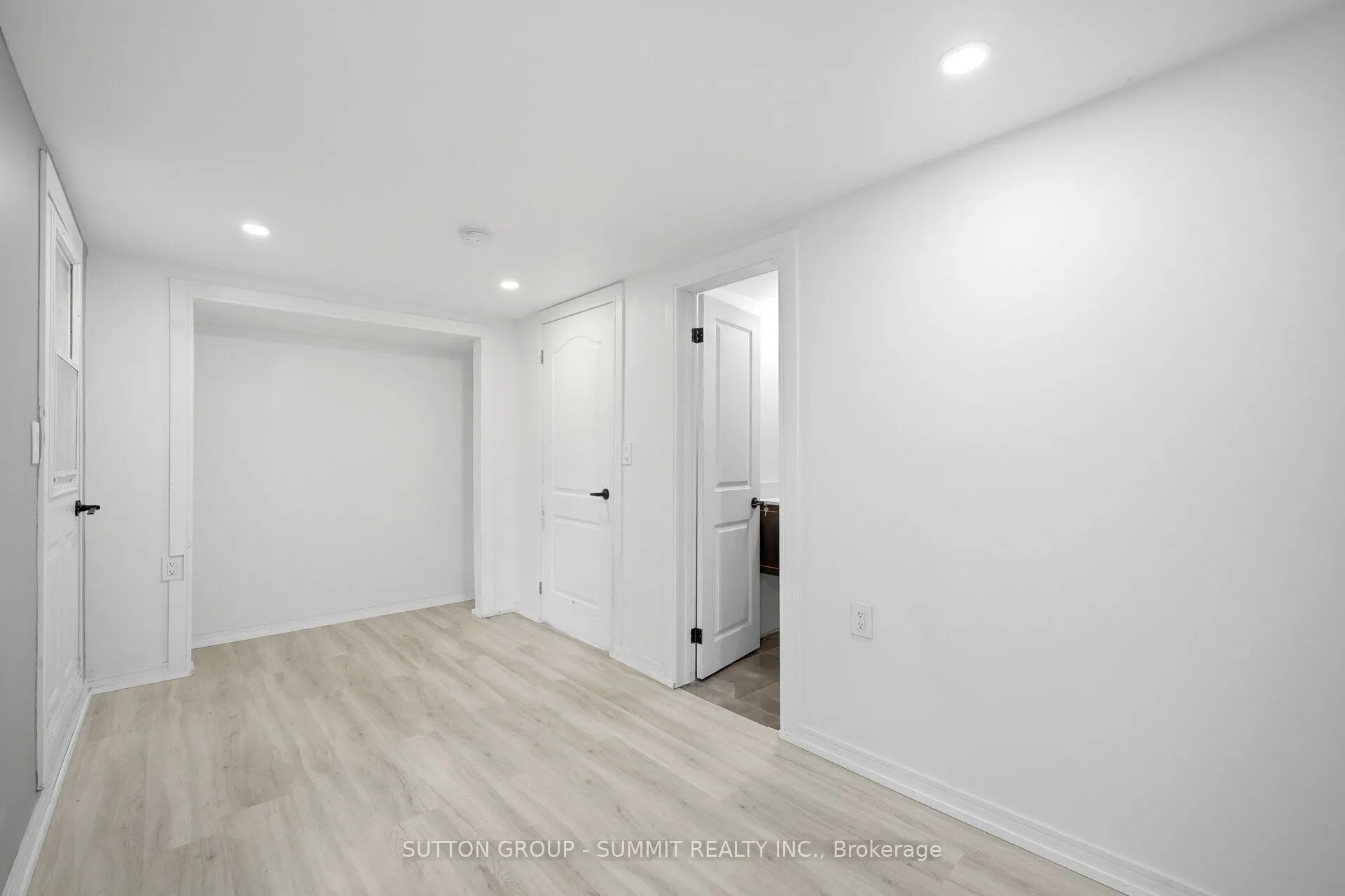 11 MAPLE Street