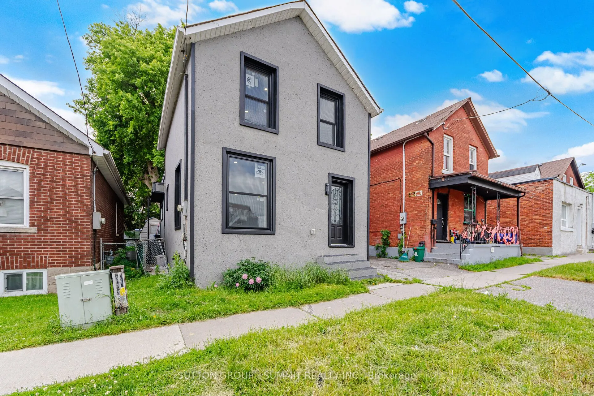 11 MAPLE Street