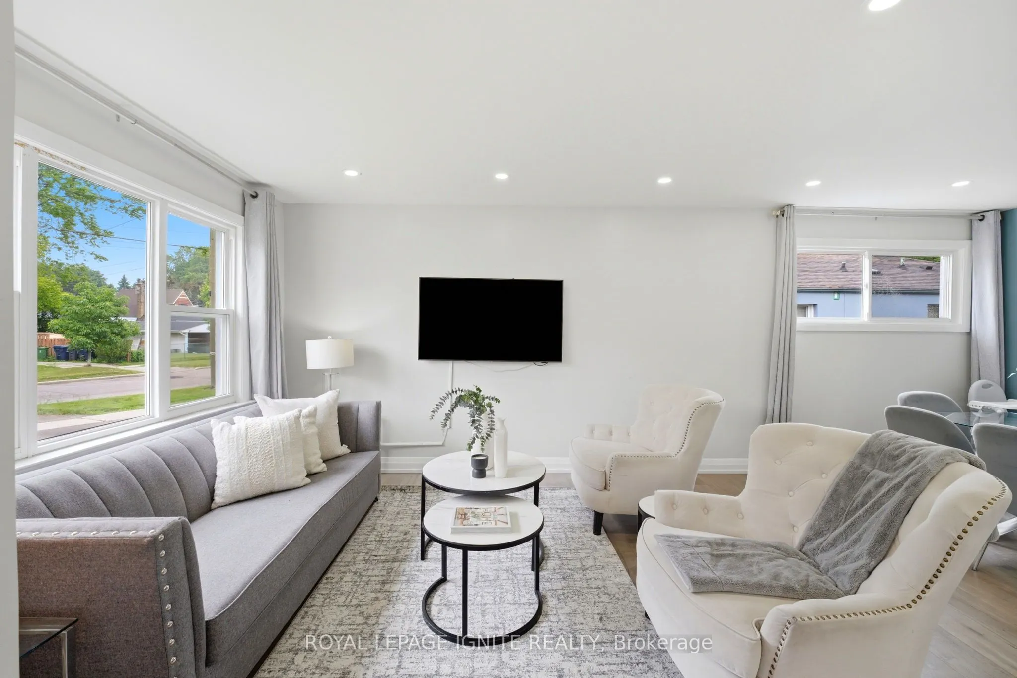89 Darlingside Drive