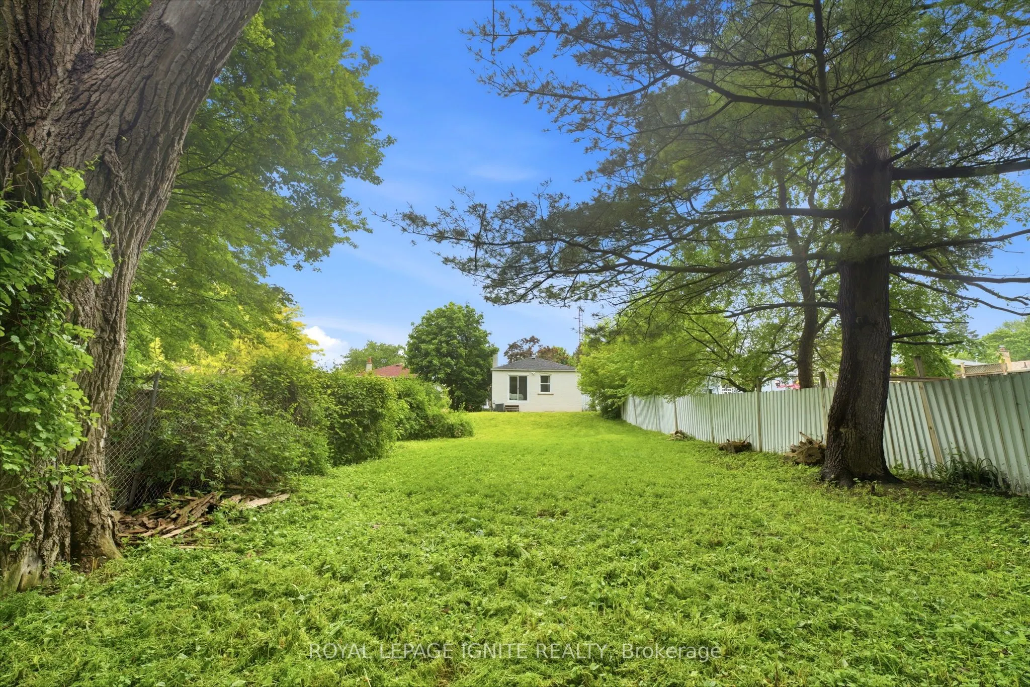 89 Darlingside Drive