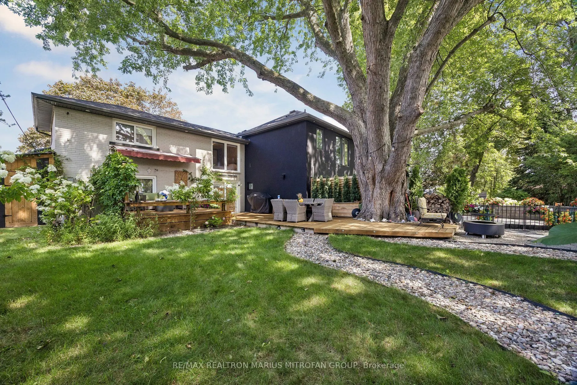 21 Toynbee Trail