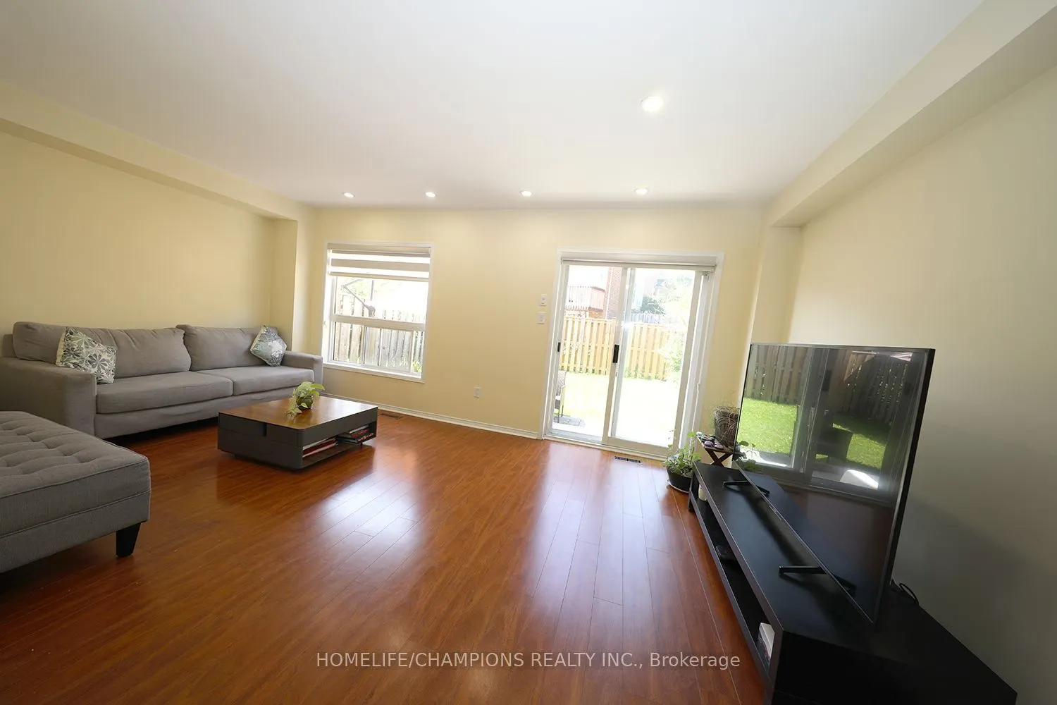 16 Echo Glen Road