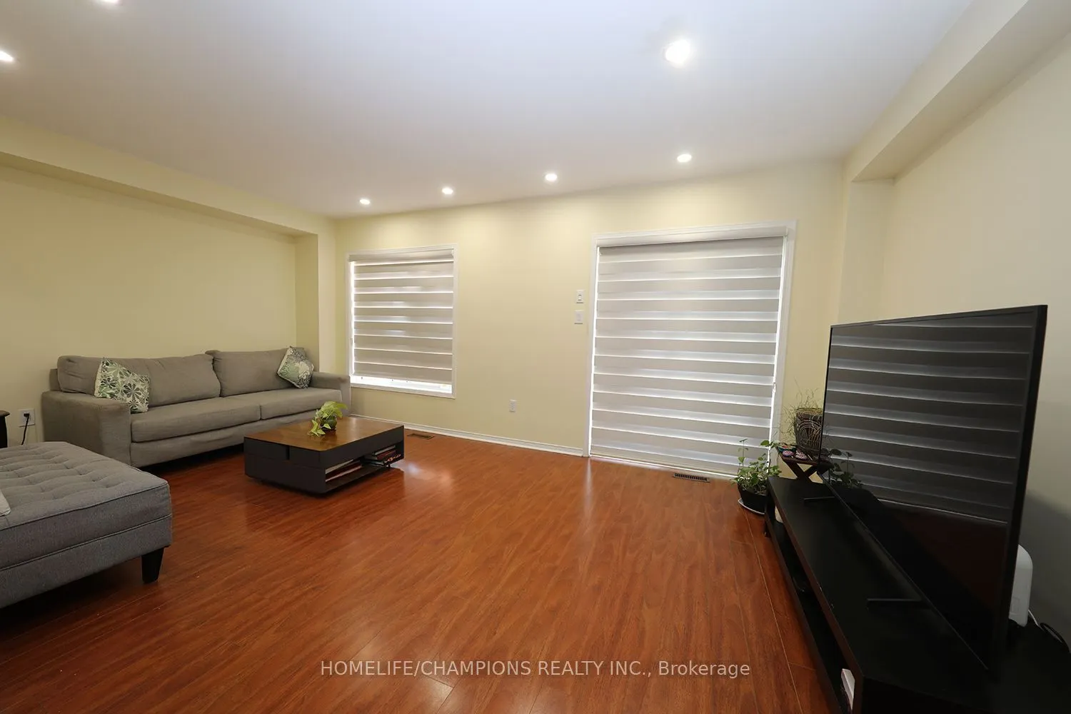 16 Echo Glen Road