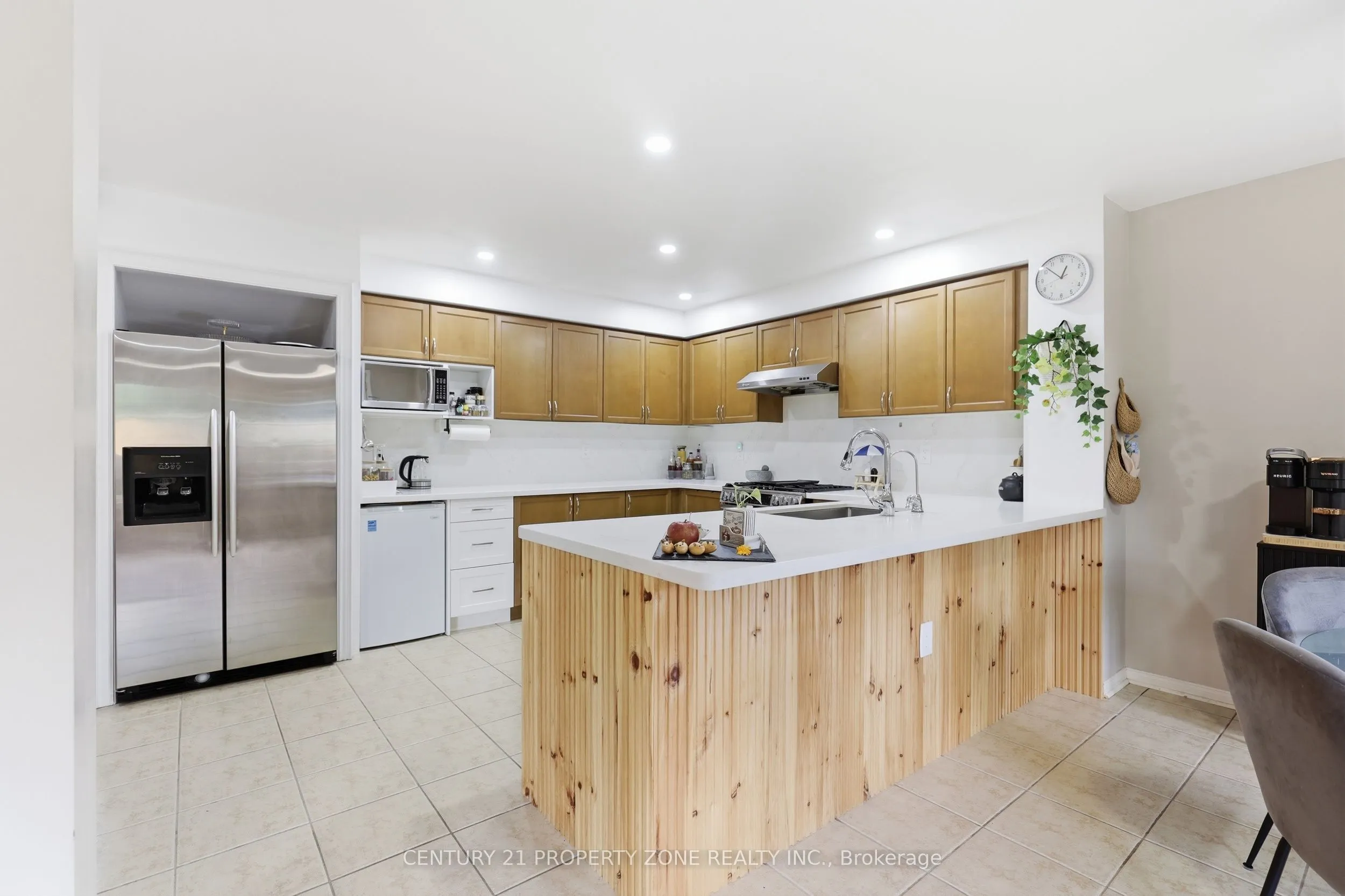 239 Williamson Drive W