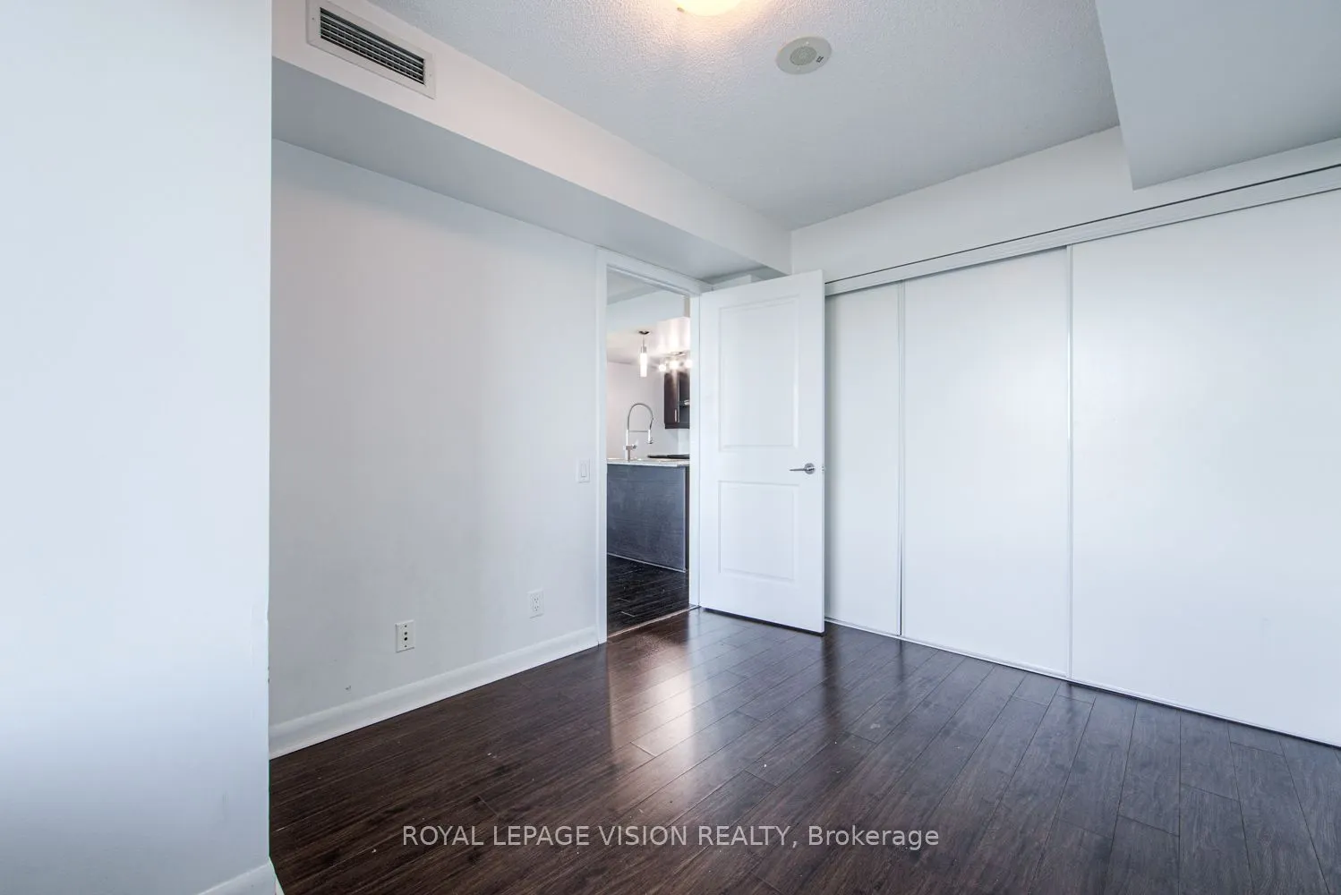 190 Borough Drive #2806