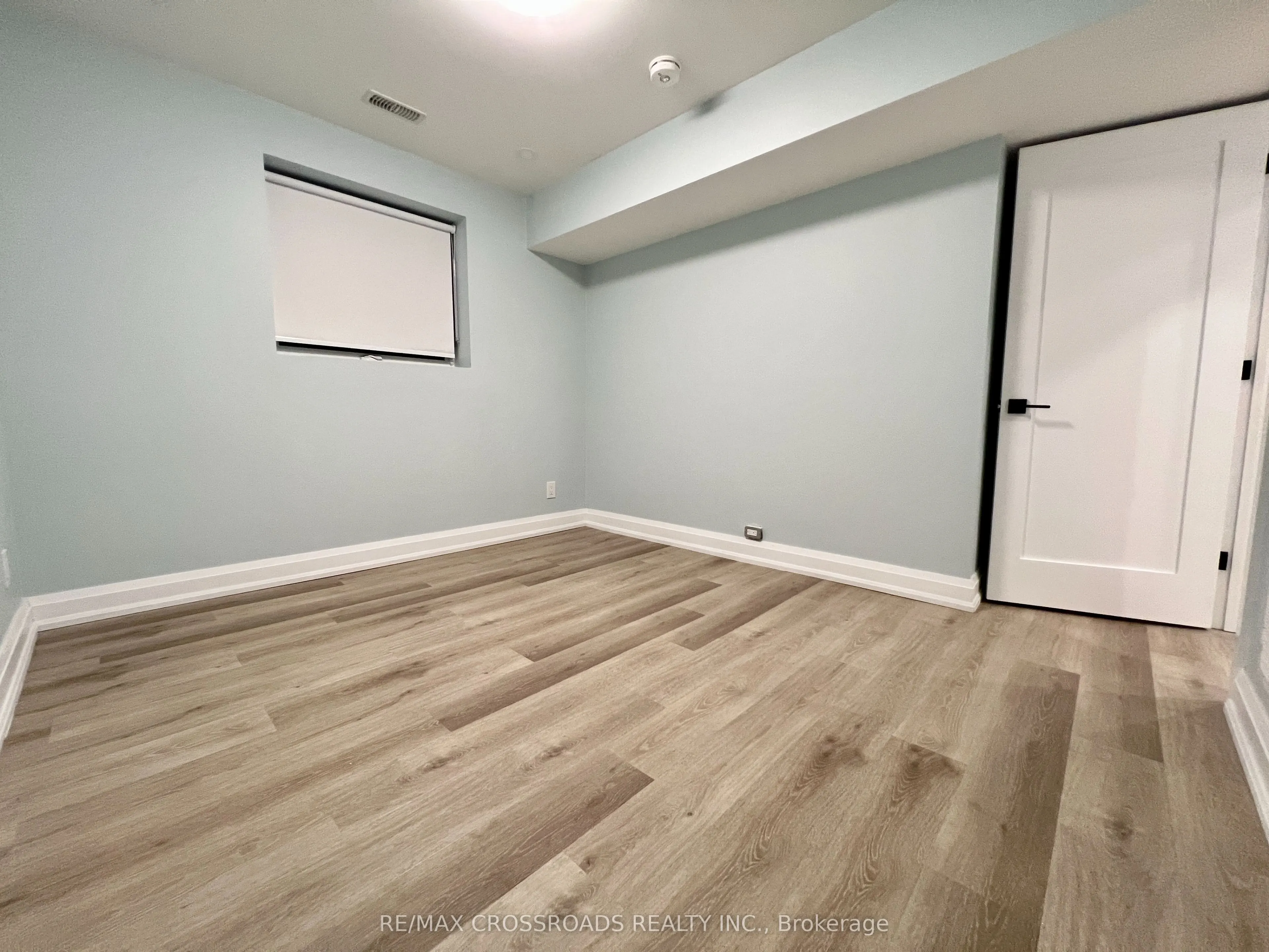 25 GLENSIDE Avenue #1