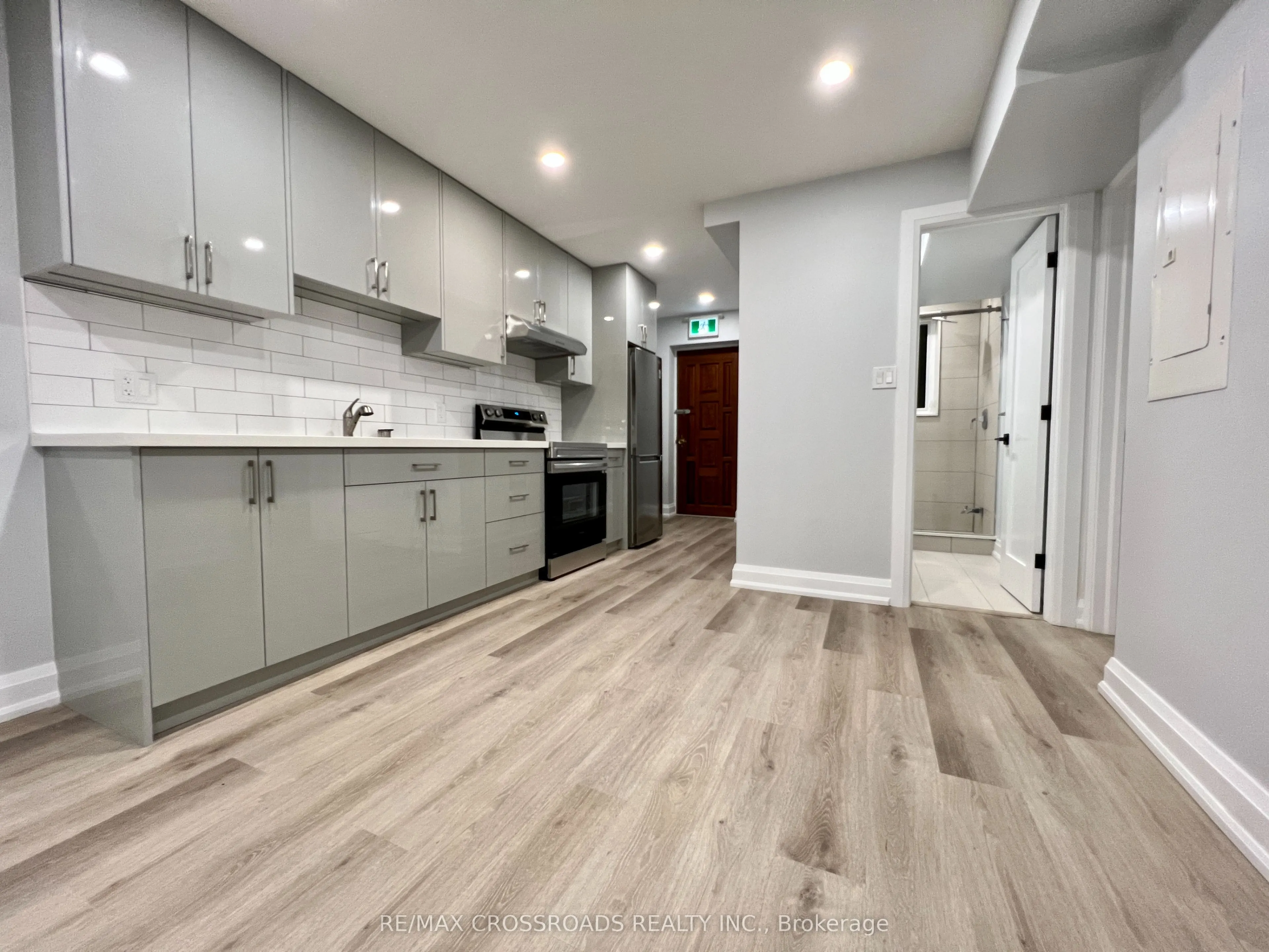 25 GLENSIDE Avenue #1