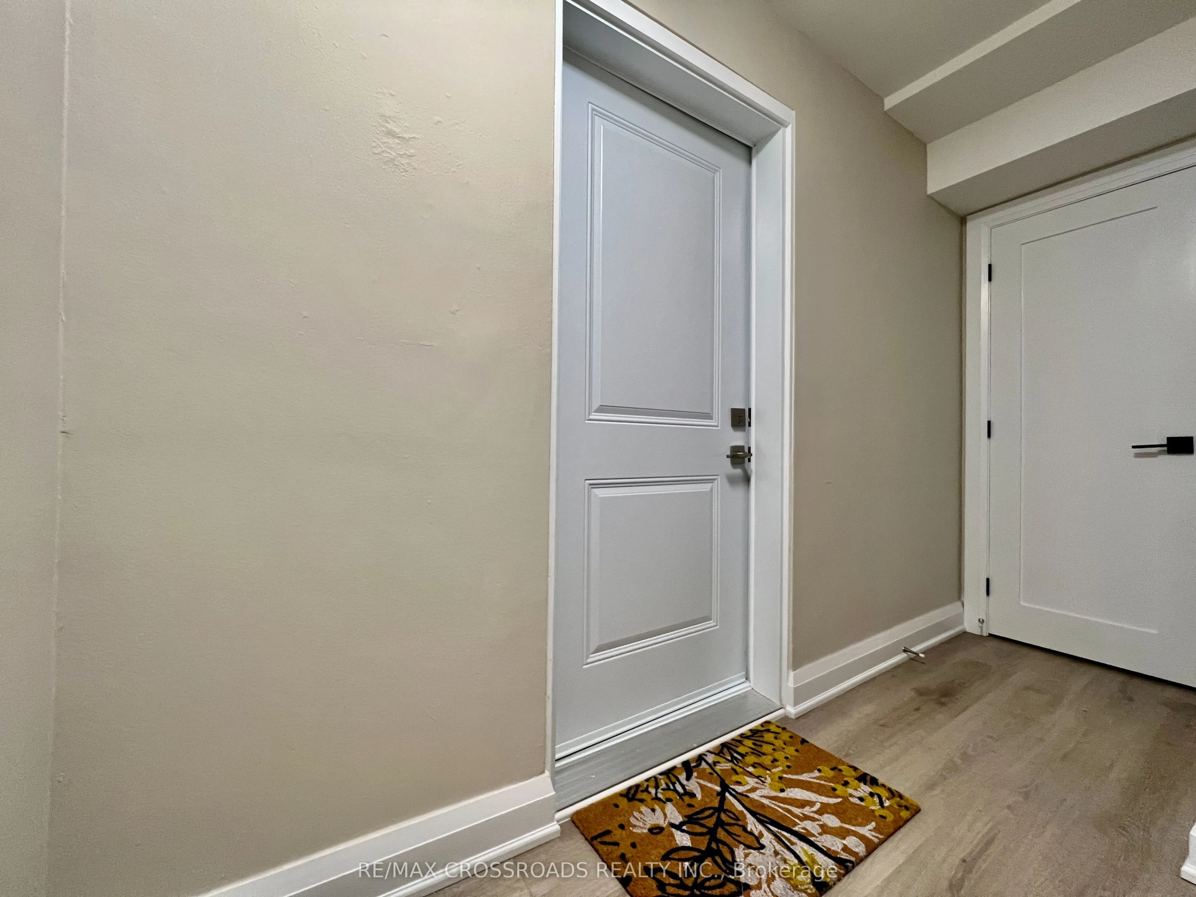 25 GLENSIDE Avenue #1