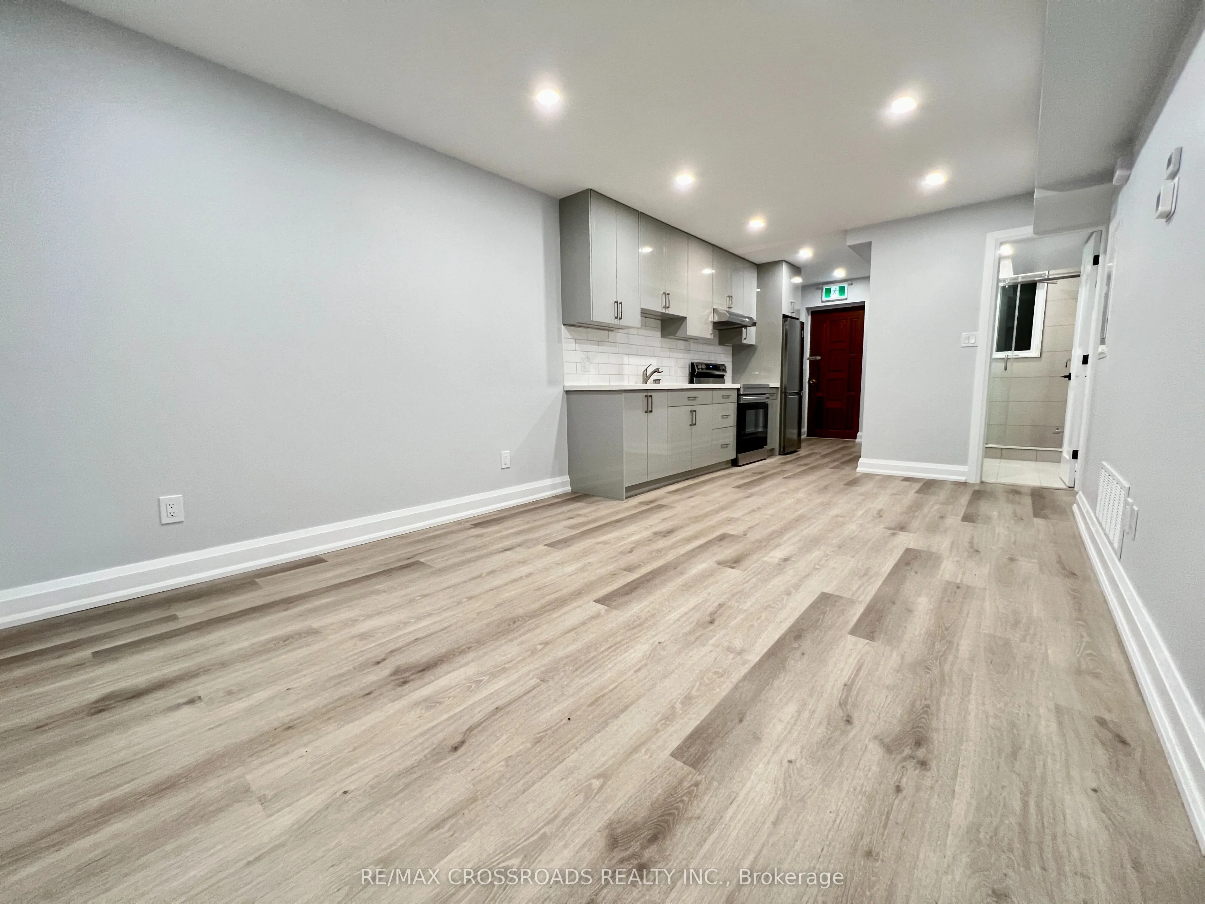 25 GLENSIDE Avenue #1