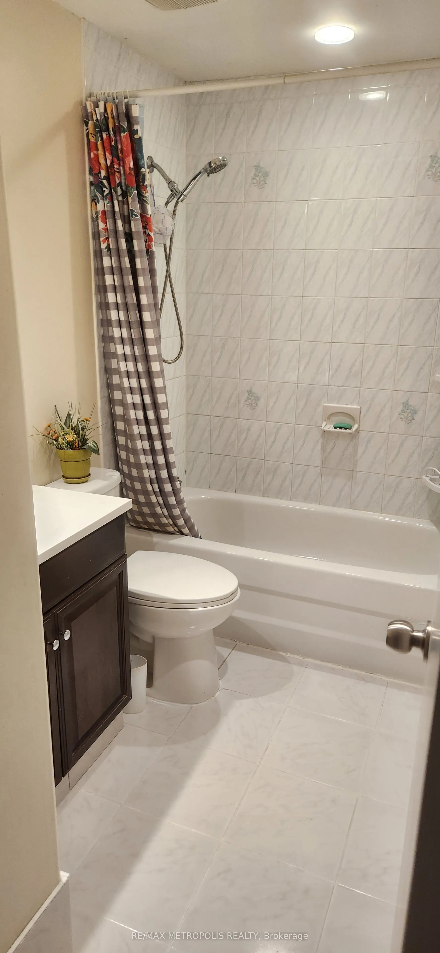 21 Rockwood Drive #8