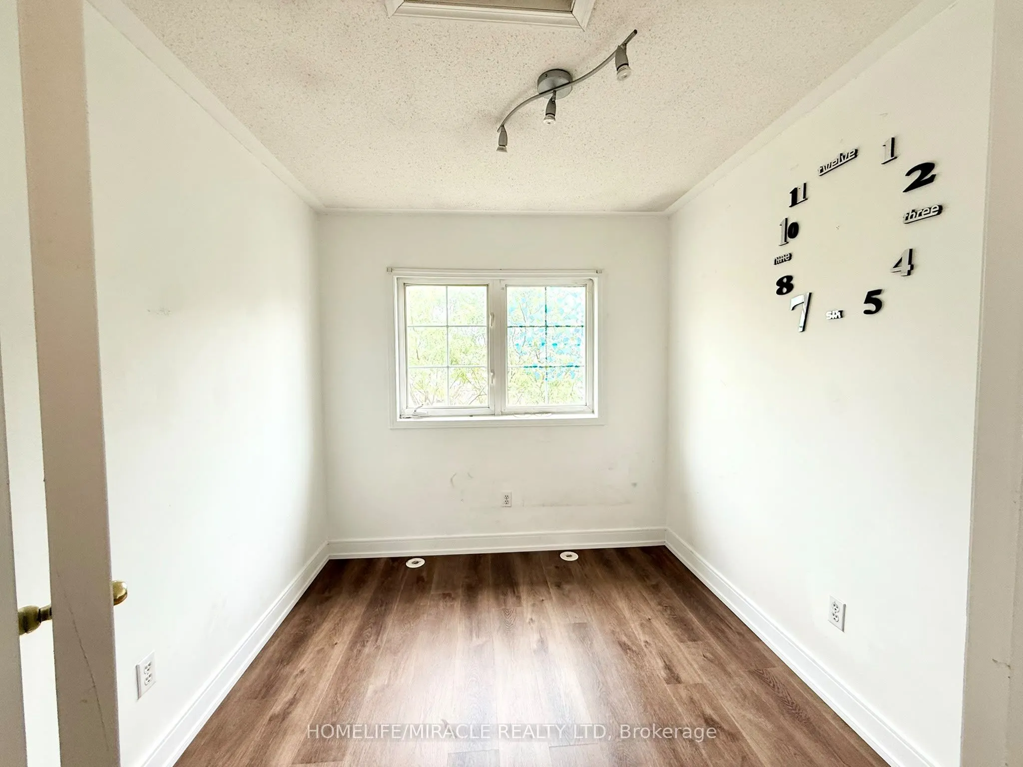 2800 Eglinton Avenue E #1