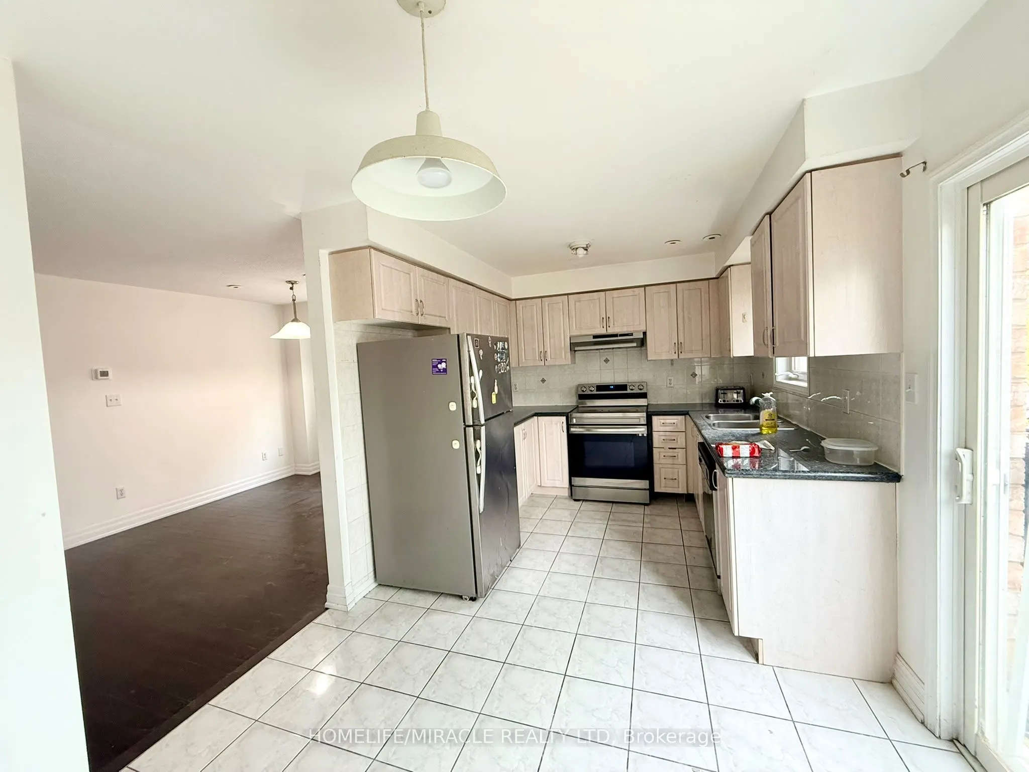 2800 Eglinton Avenue E #1