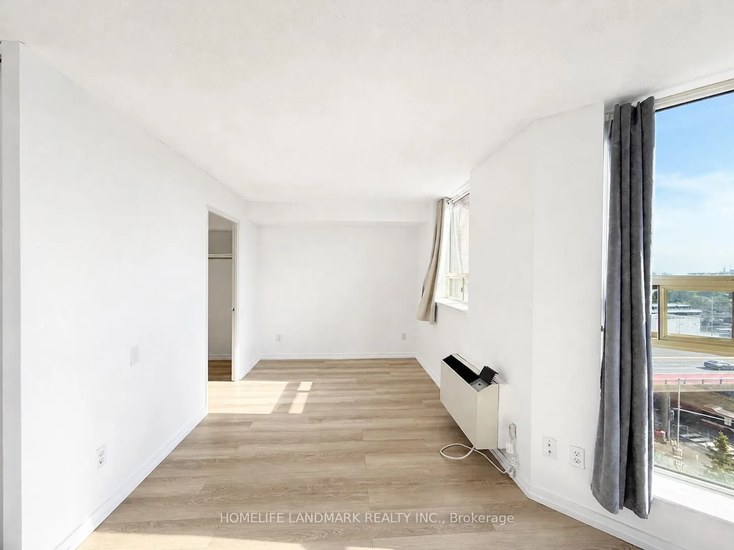 2460 Eglinton Avenue E #917