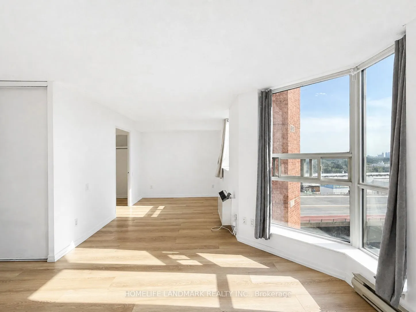 2460 Eglinton Avenue E #917