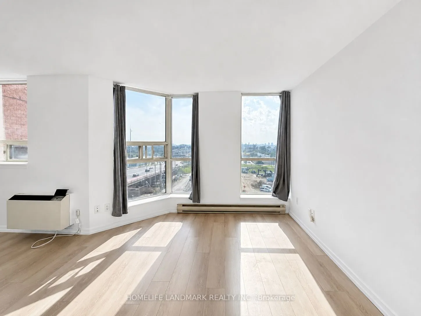 2460 Eglinton Avenue E #917