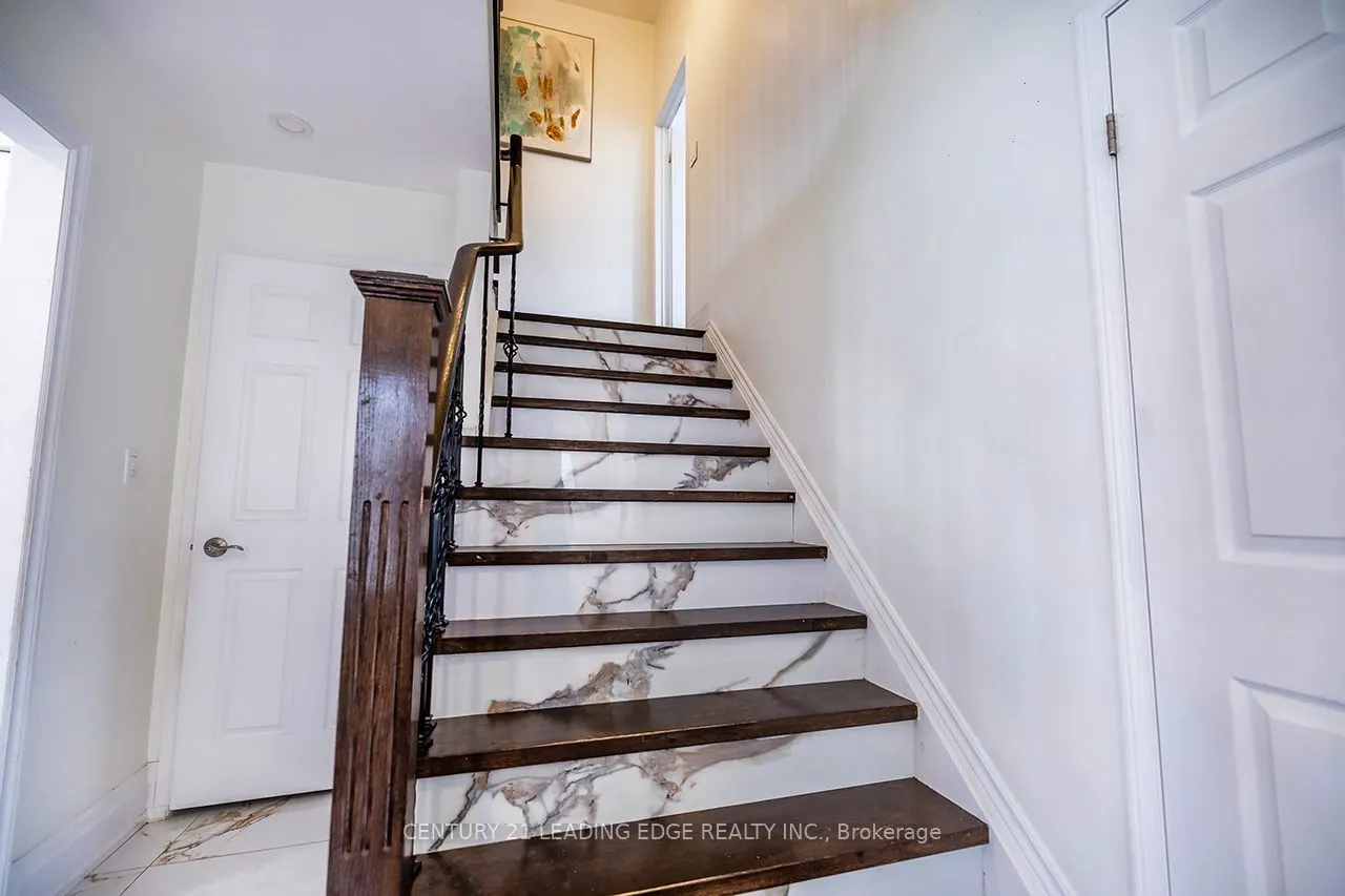 14 GUILDWOOD Drive