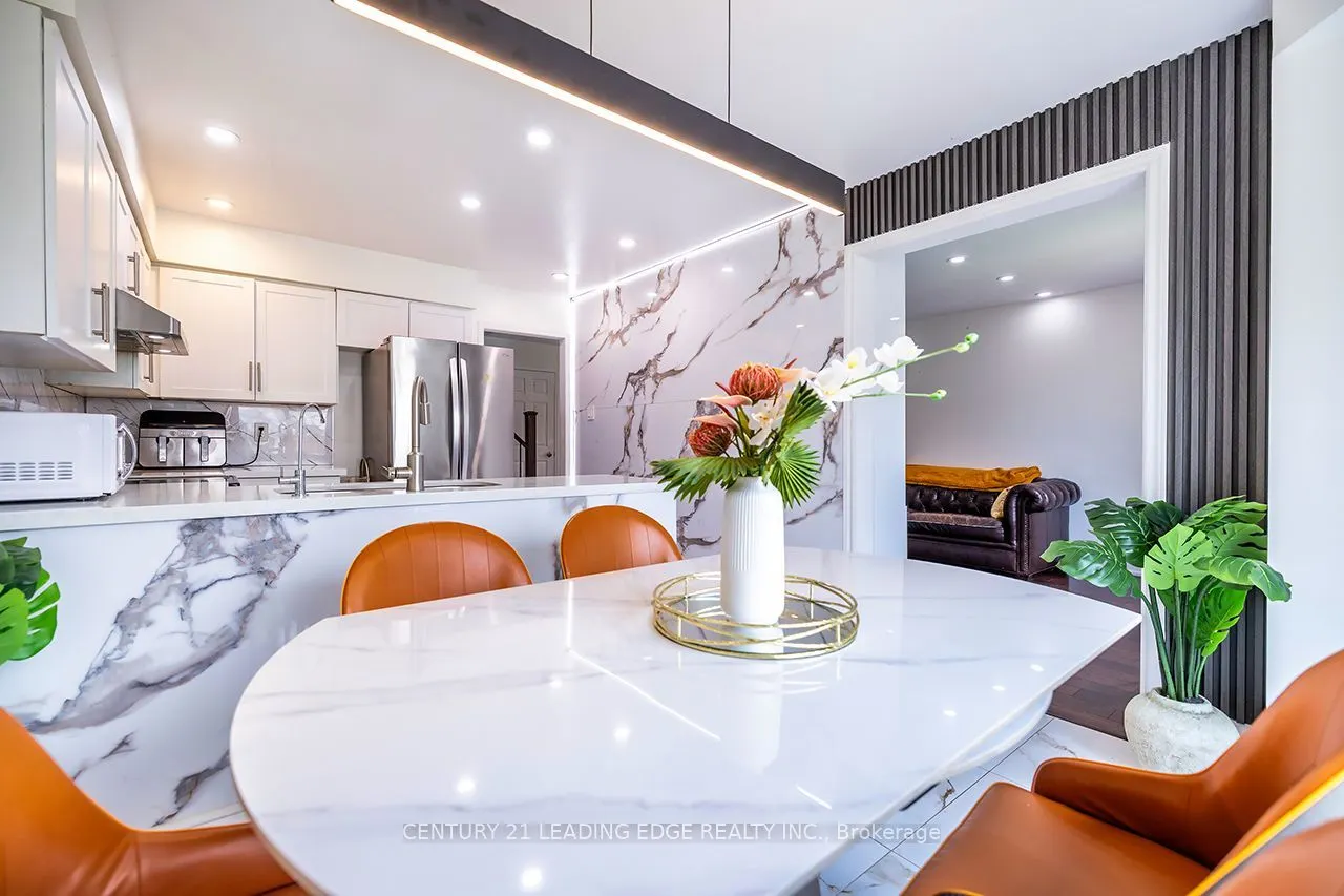14 GUILDWOOD Drive