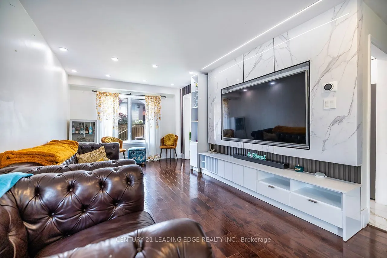 14 GUILDWOOD Drive