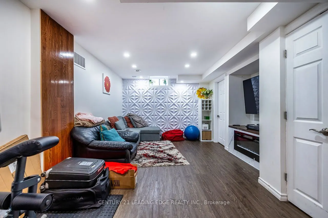 14 GUILDWOOD Drive