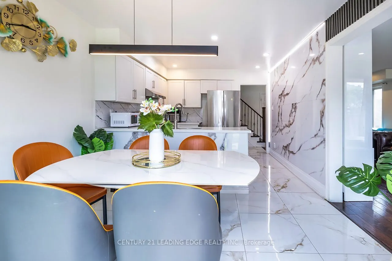 14 GUILDWOOD Drive