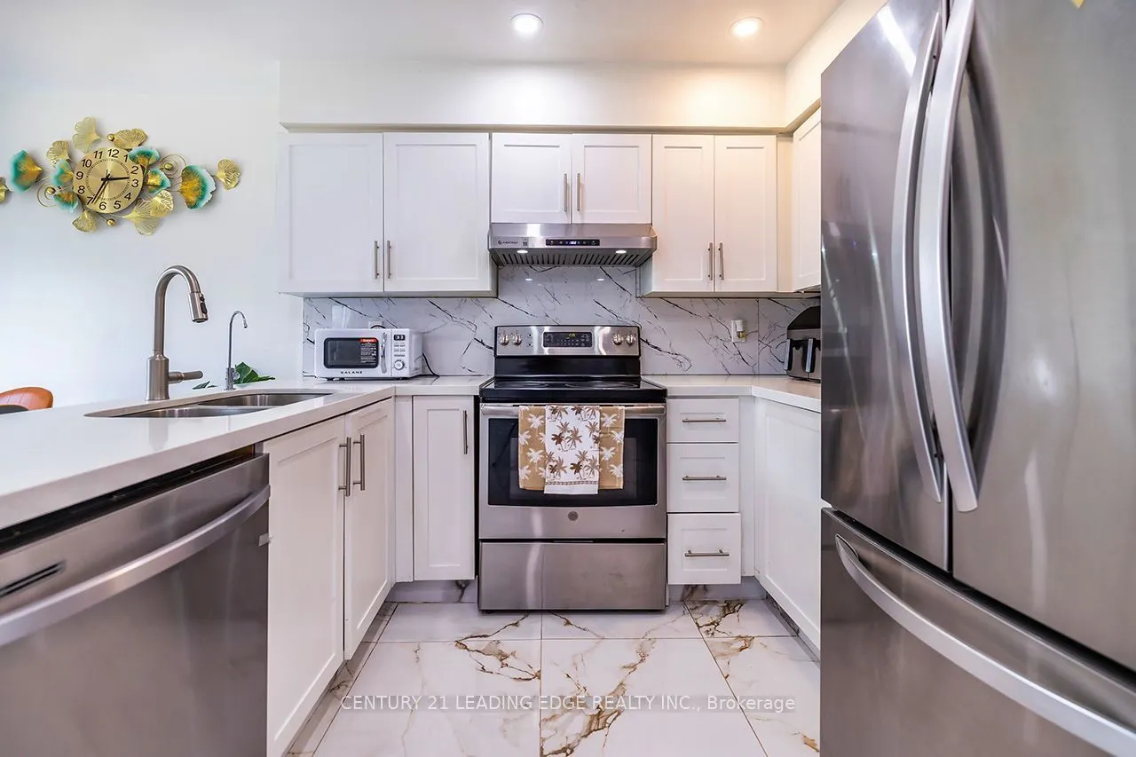 14 GUILDWOOD Drive