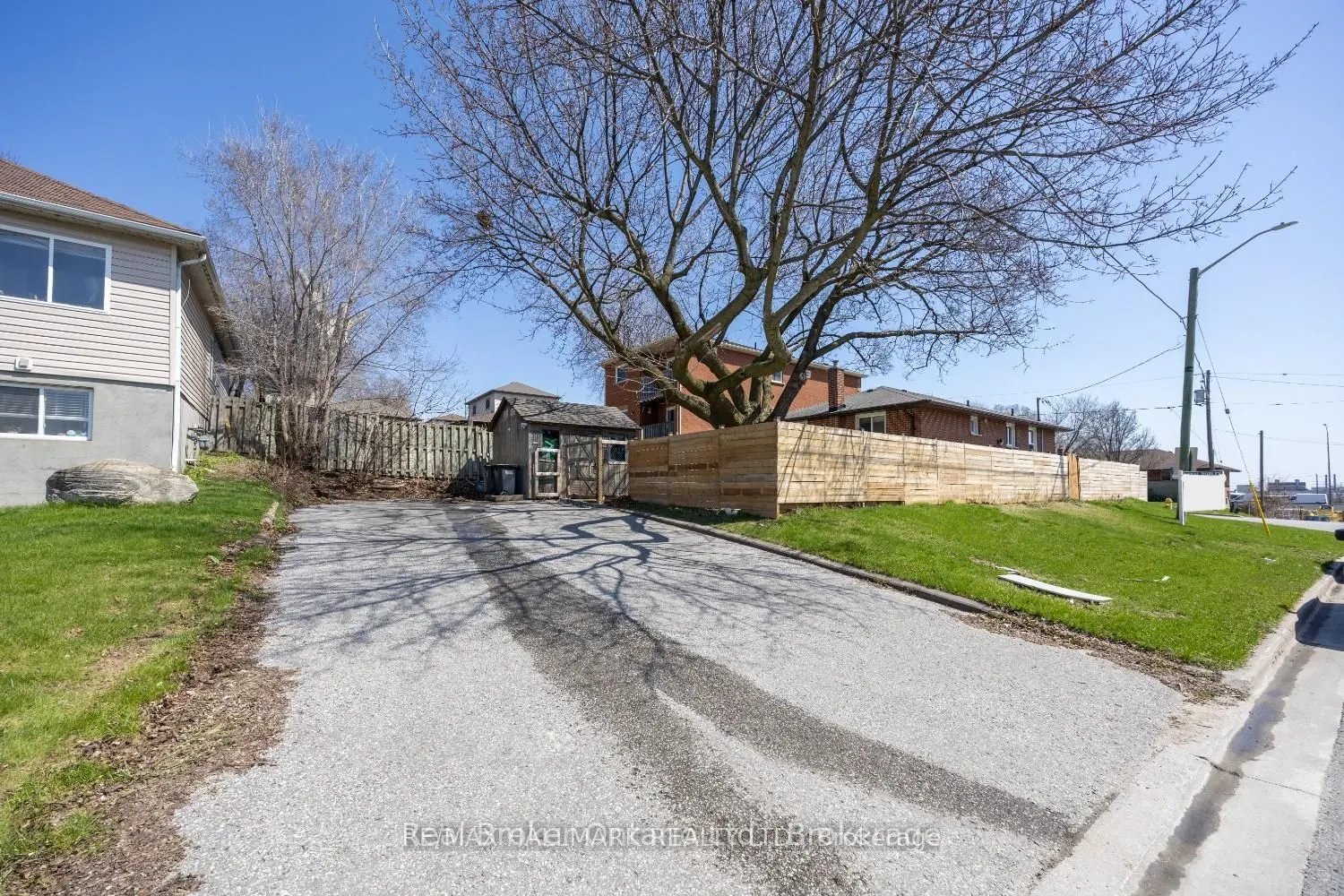 324 College Avenue #Main