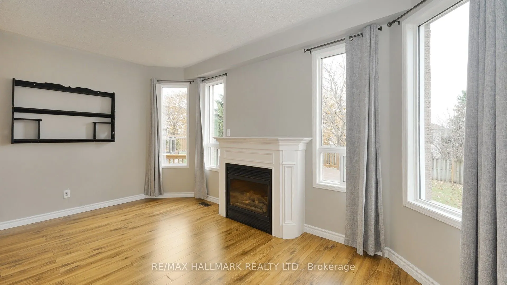 1035 Beatrice Street E #Upper