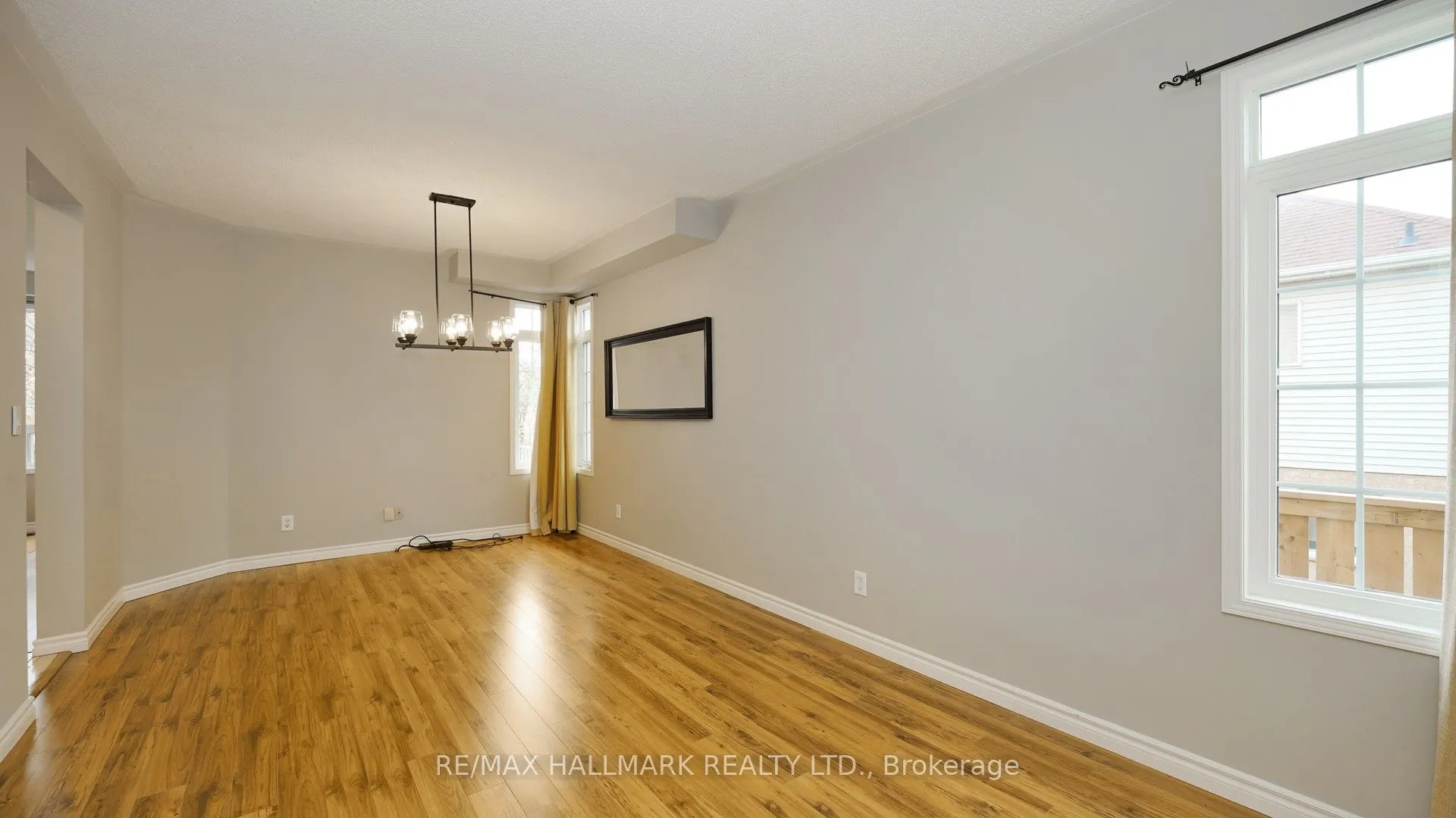 1035 Beatrice Street E #Upper