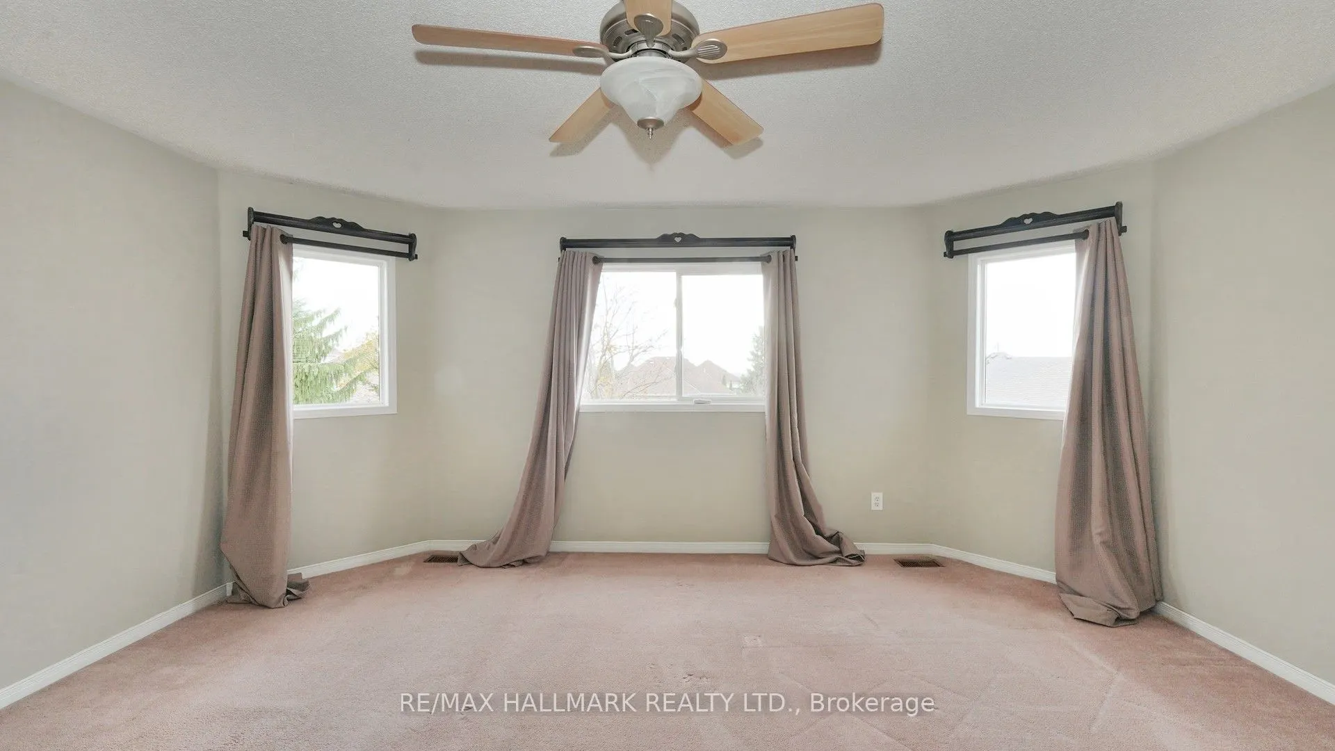 1035 Beatrice Street E #Upper