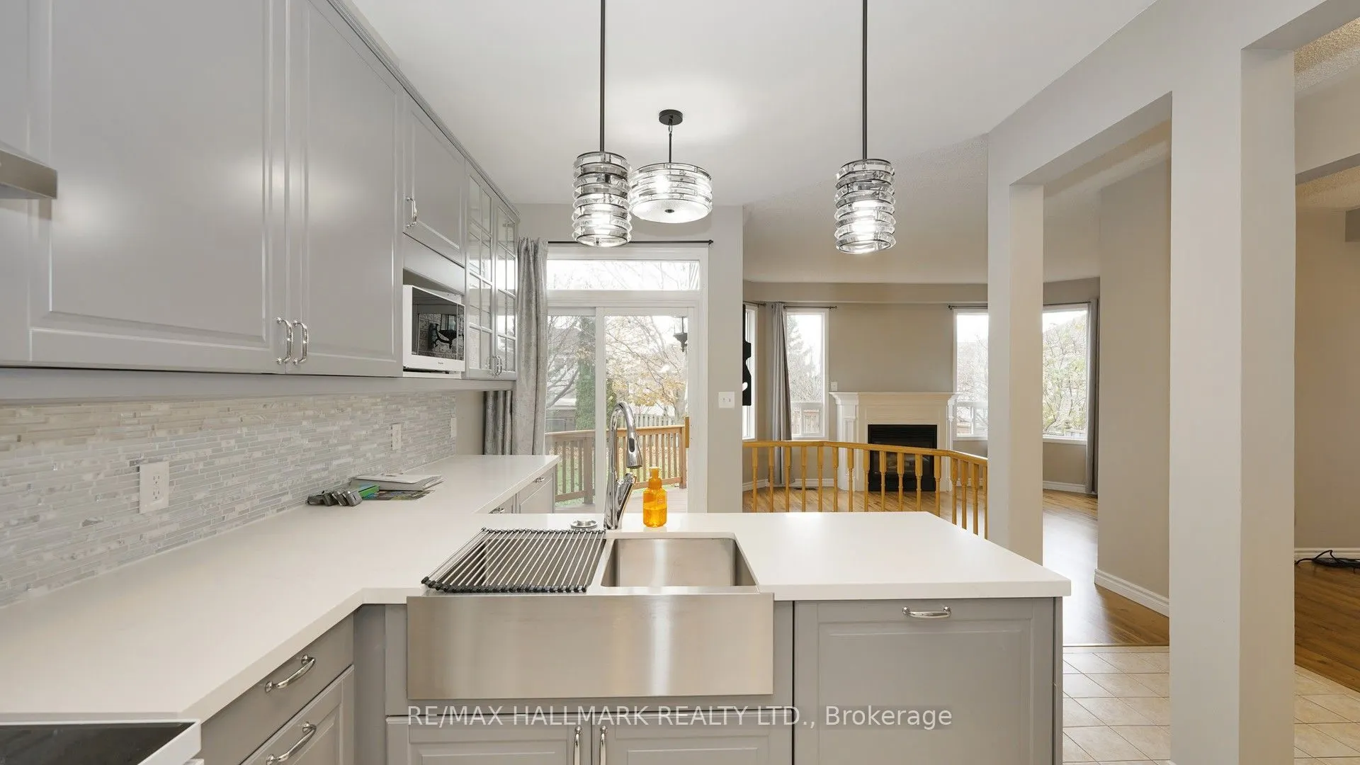 1035 Beatrice Street E #Upper