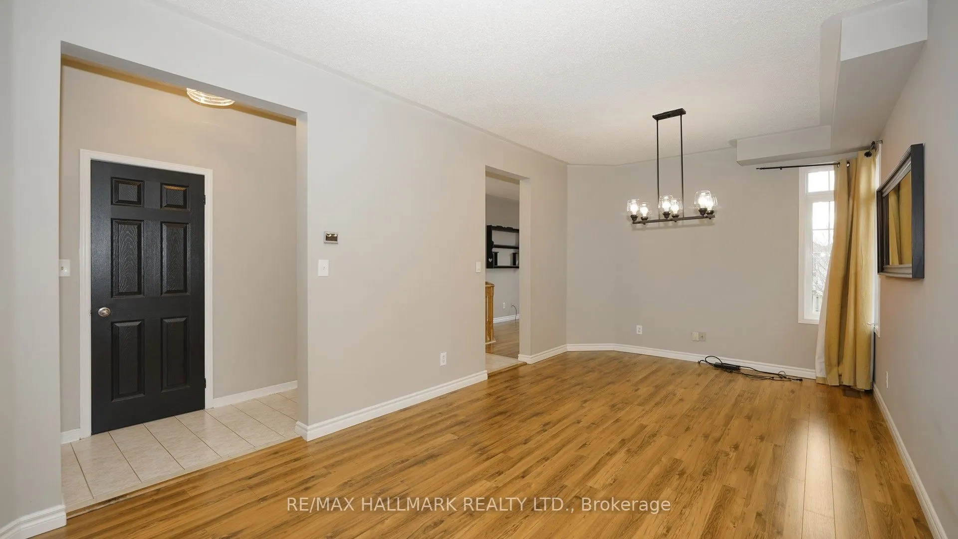 1035 Beatrice Street E #Upper